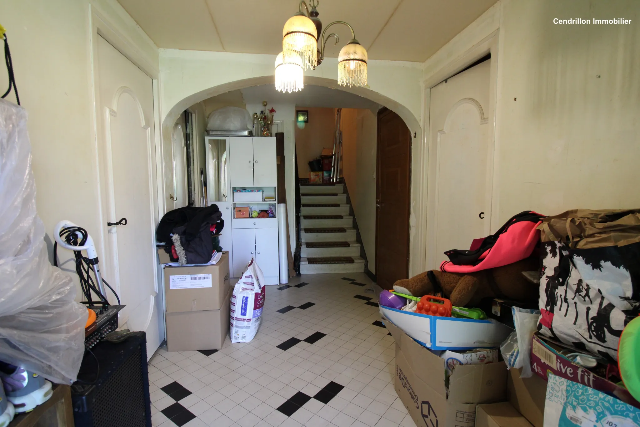 Maison d'investissement à Bourganeuf - 4 chambres, garage, locataire en place 