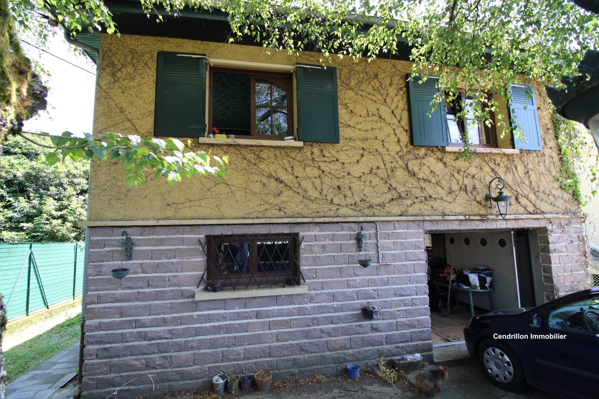 Maison d'investissement à Bourganeuf - 4 chambres, garage, locataire en place 