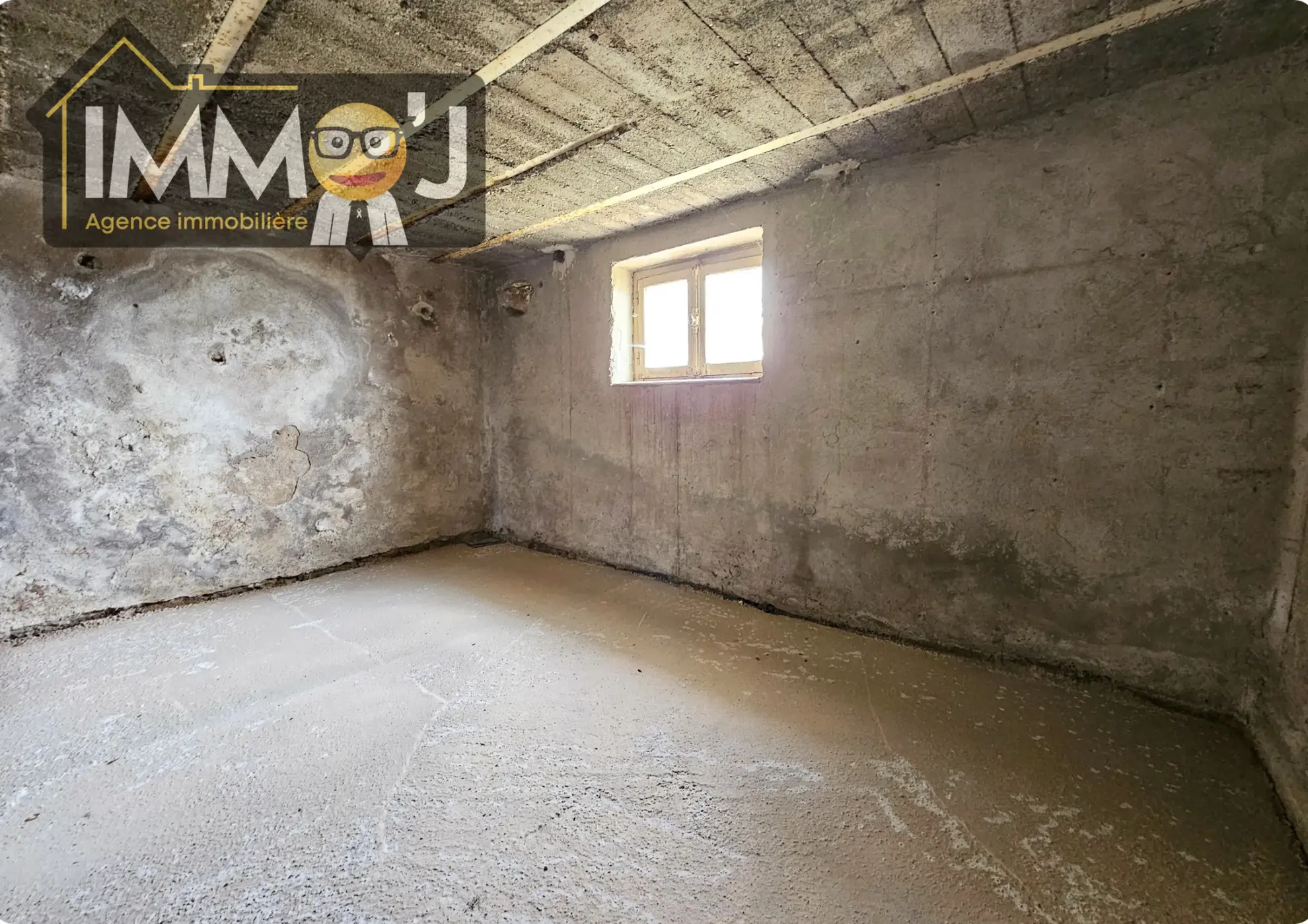 Maison à Neuves-Maisons à Rénover avec Jardin, Potentiel et Calme 