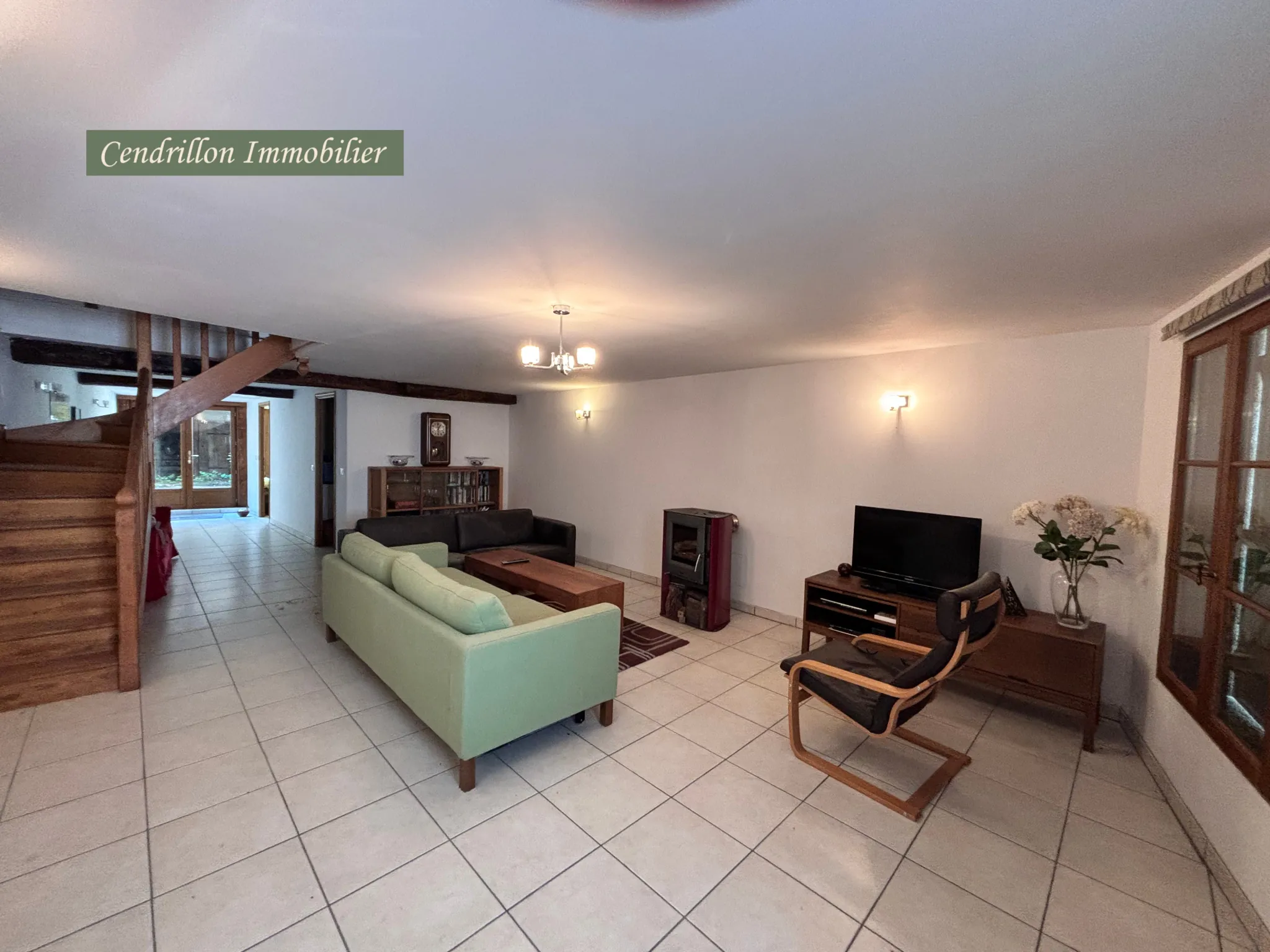 Maison de ville rénovée avec jardin, 3 chambres, potentiel d'aménagement à Bourganeuf