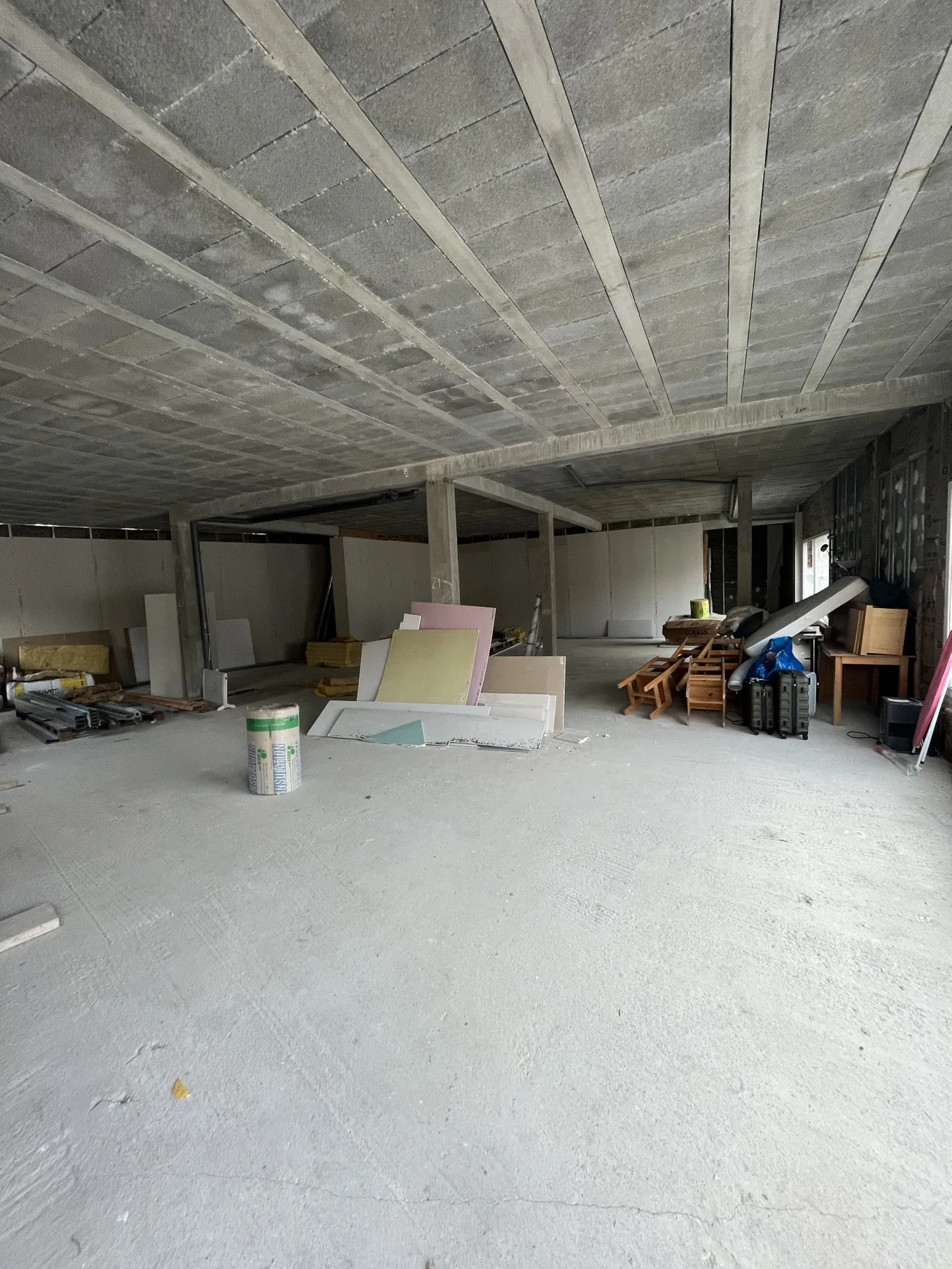 Local commercial à vendre à Firmi de 179 m² avec grand potentiel
