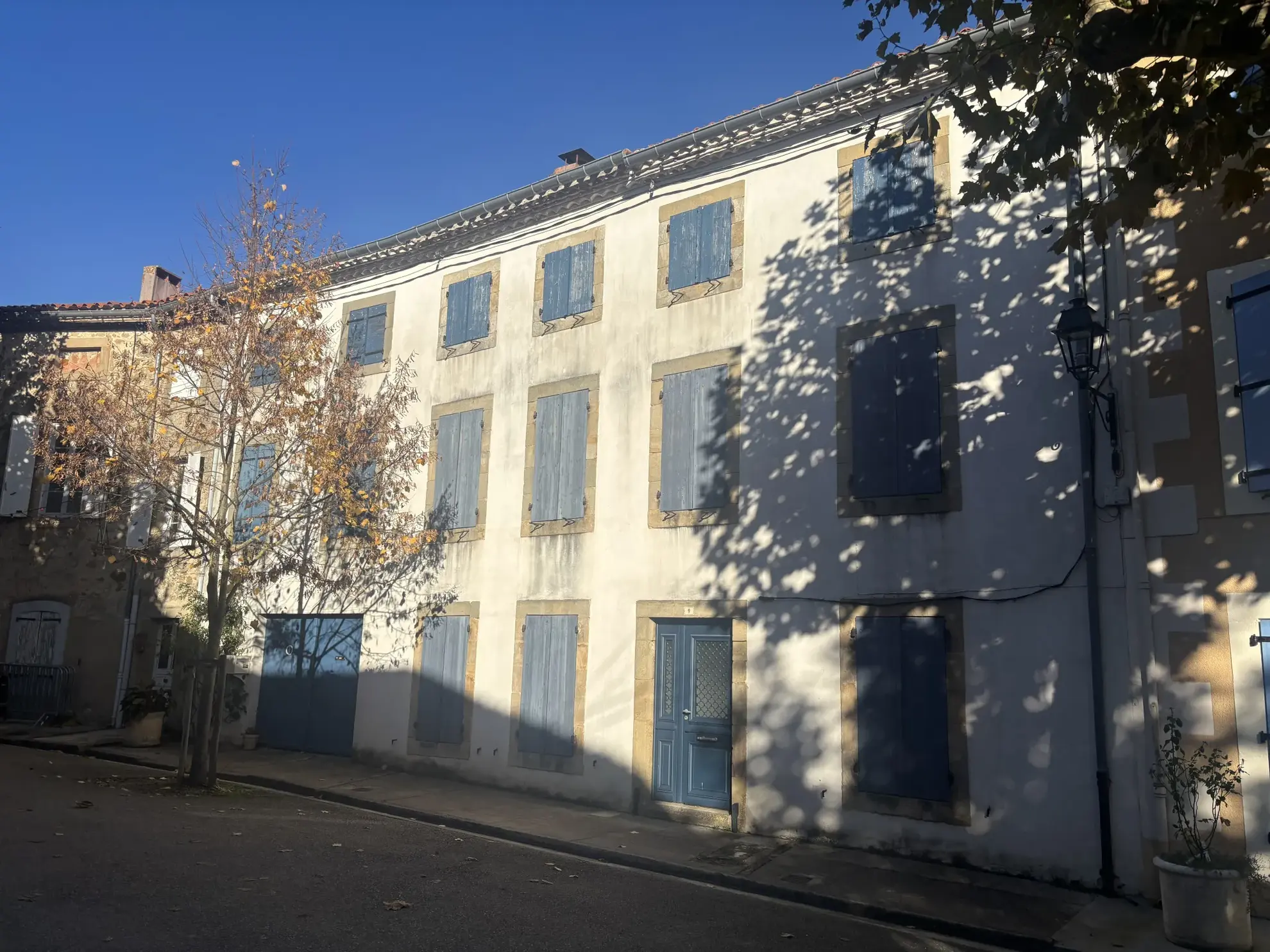 Magnifique maison de maître de 261 m² à Loupia avec grand potentiel d’extension 