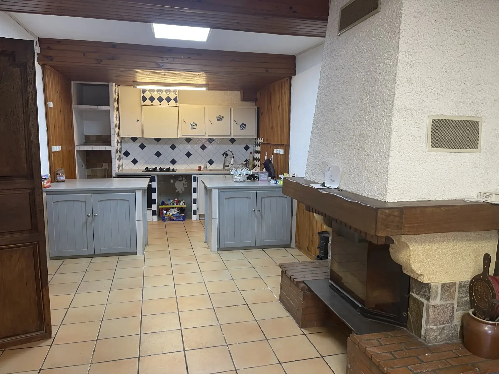 Magnifique maison de maître de 261 m² à Loupia avec grand potentiel d’extension 