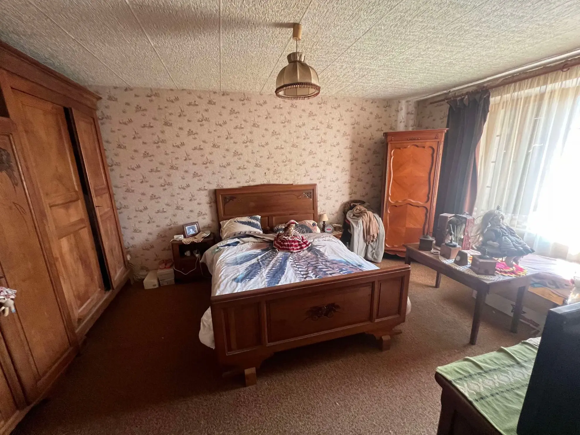 Longère à rénover avec deux habitations sur 3361 m² près de Toucy 