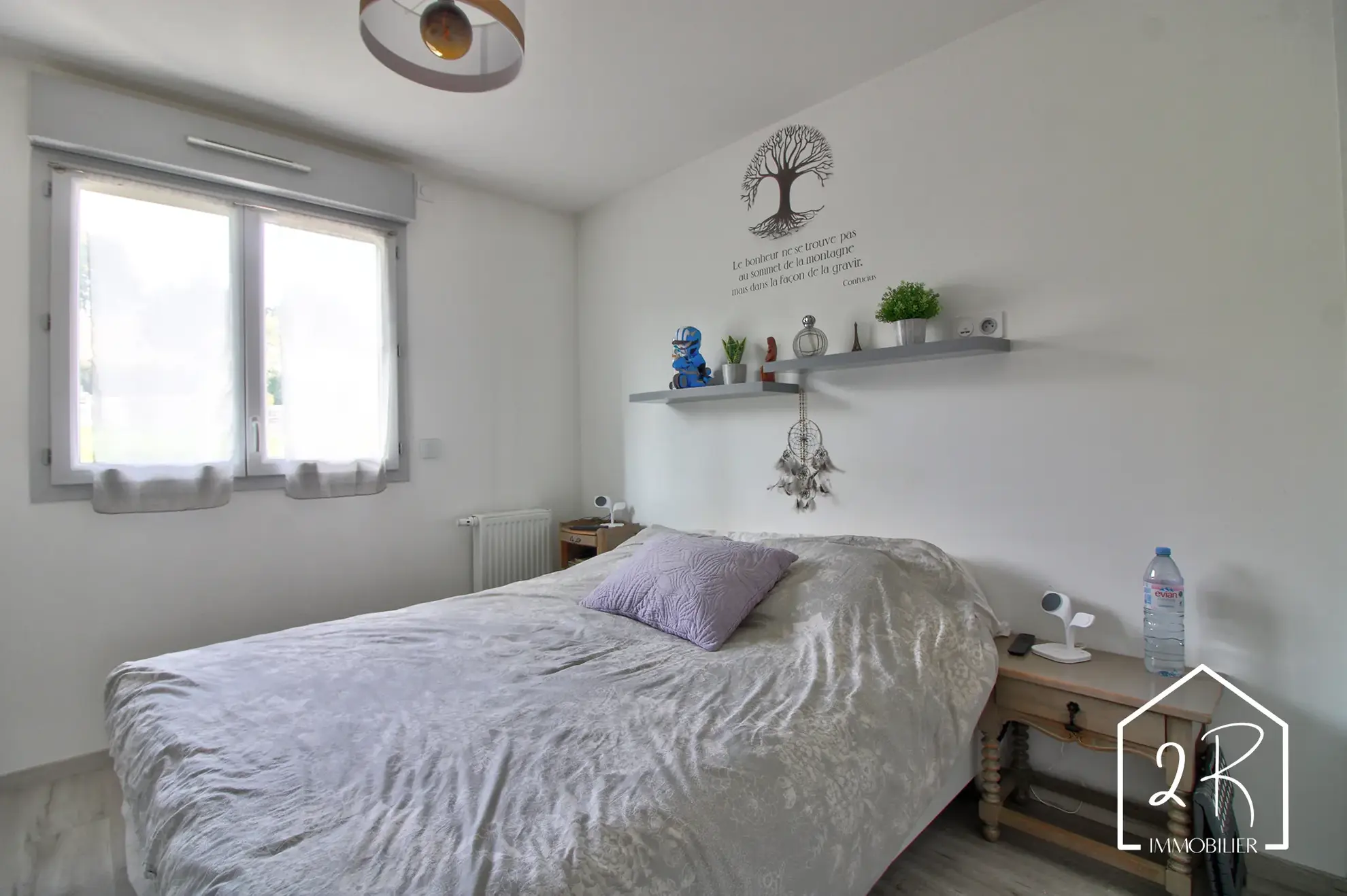 Maison mitoyenne récente de 76 m² à Pont Évêque avec terrasse et parking 