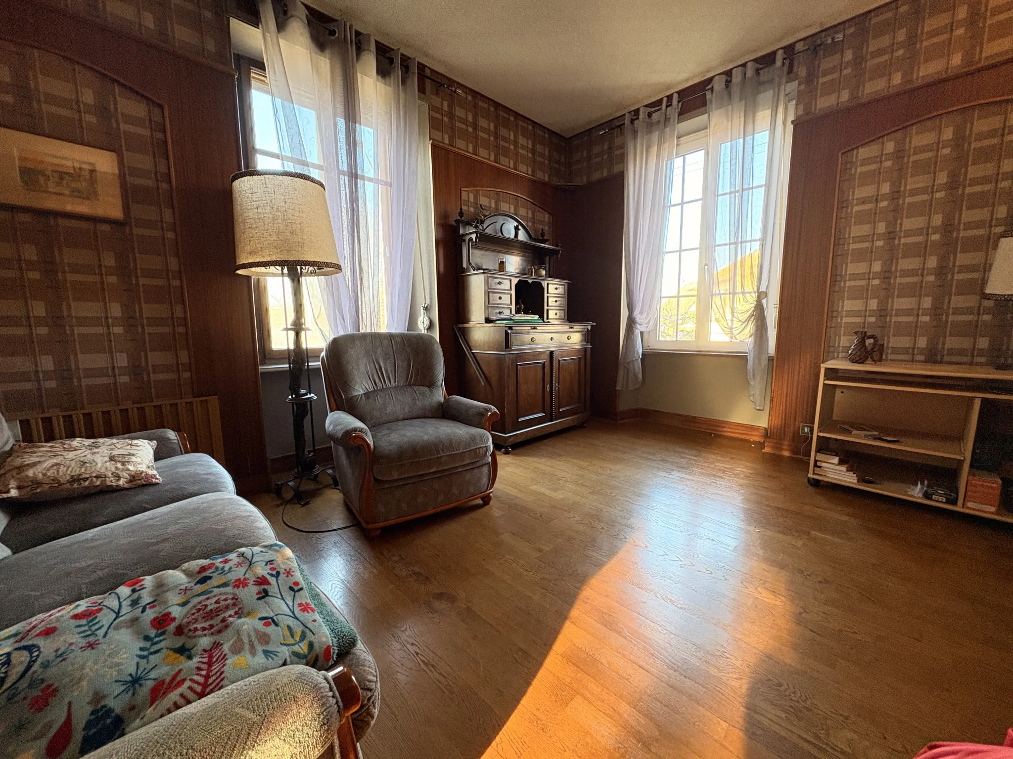 Maison avec fort potentiel à Montreux-Vieux - 186 m² à vendre 