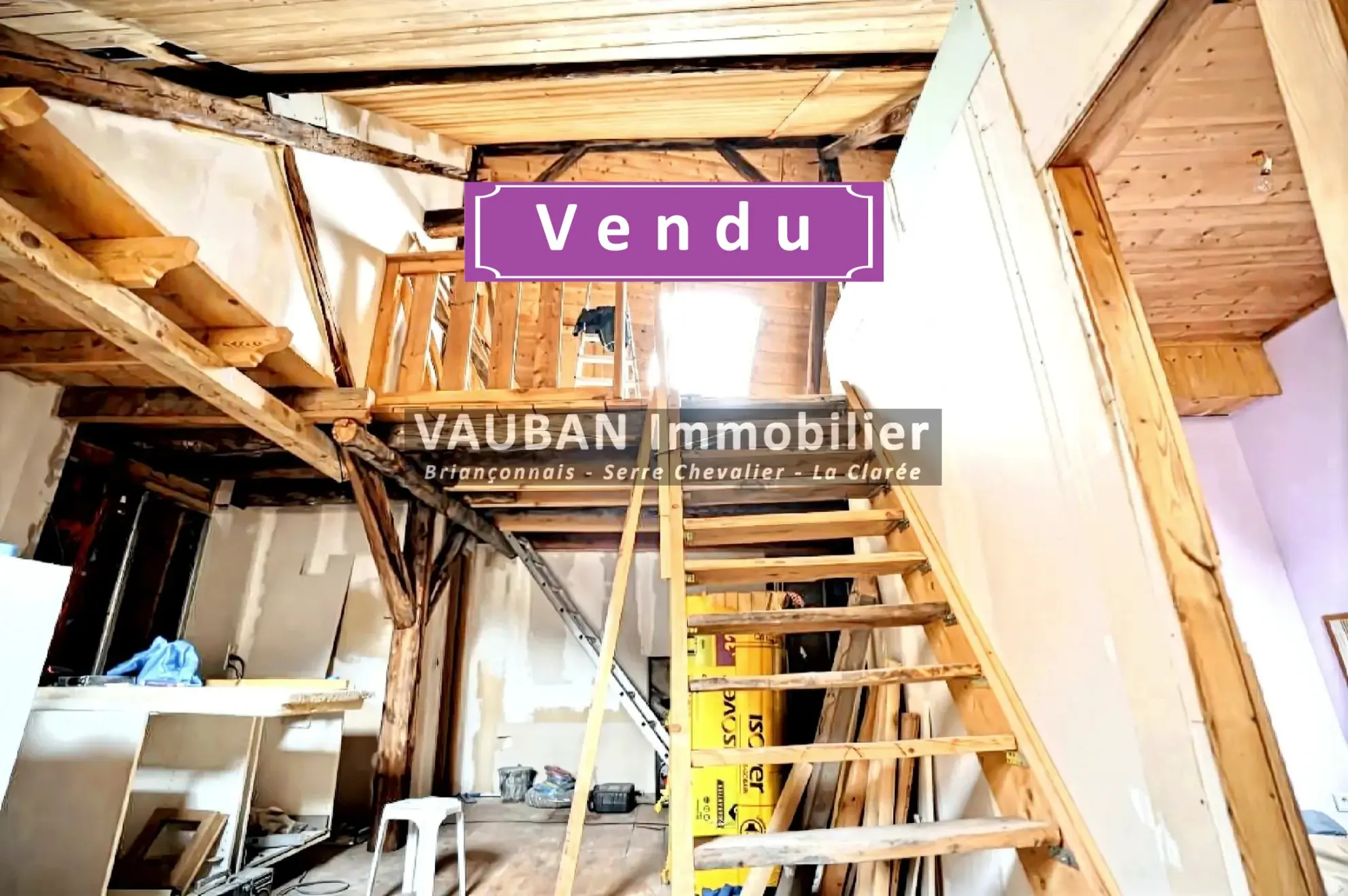 Appartement Duplex Type 3 à Rénover à Briançon avec Vue Montagnes