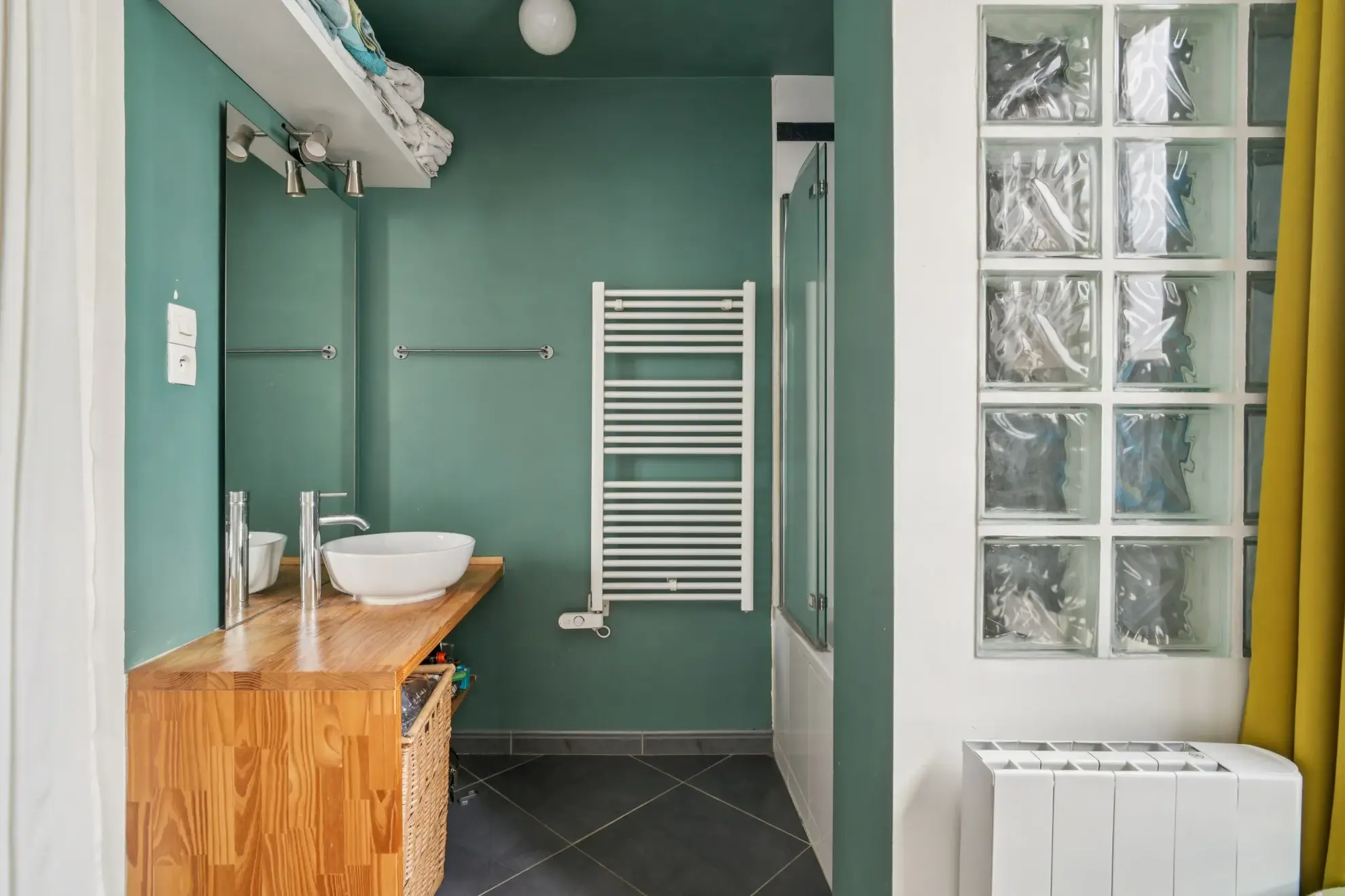 Appartement T2 bis lumineux de 43 m² à Saint-Ouen - Quartier 17 