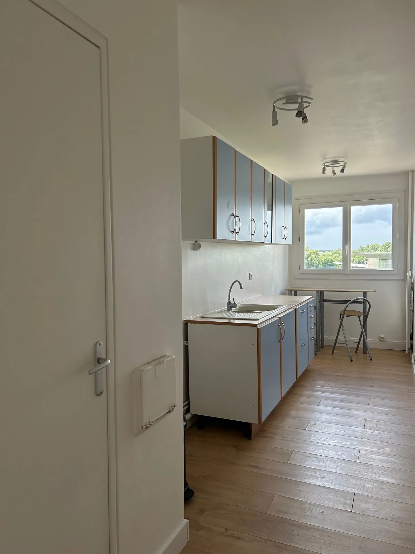 Appartement 3 pièces à vendre à Amiens, proche centre-ville 