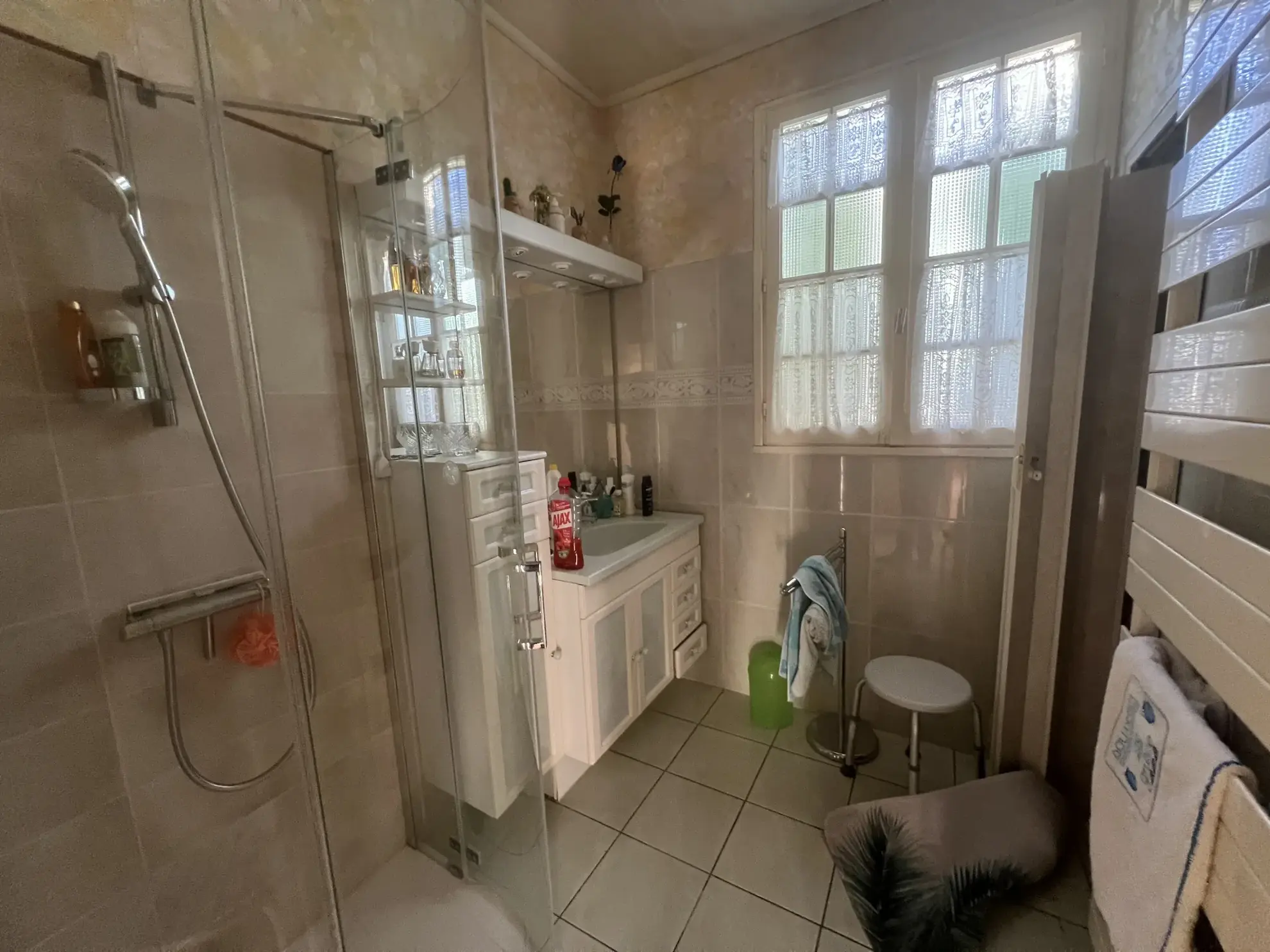 Maison 5 chambres avec 2 garages et vue sur vignoble à Peyriac Minervois 