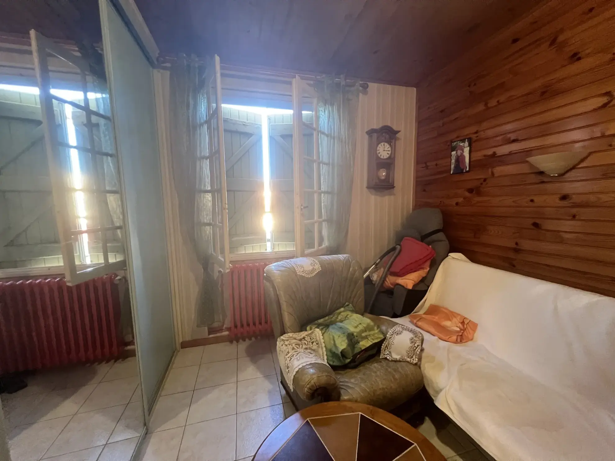 Maison 5 chambres avec 2 garages et vue sur vignoble à Peyriac Minervois 