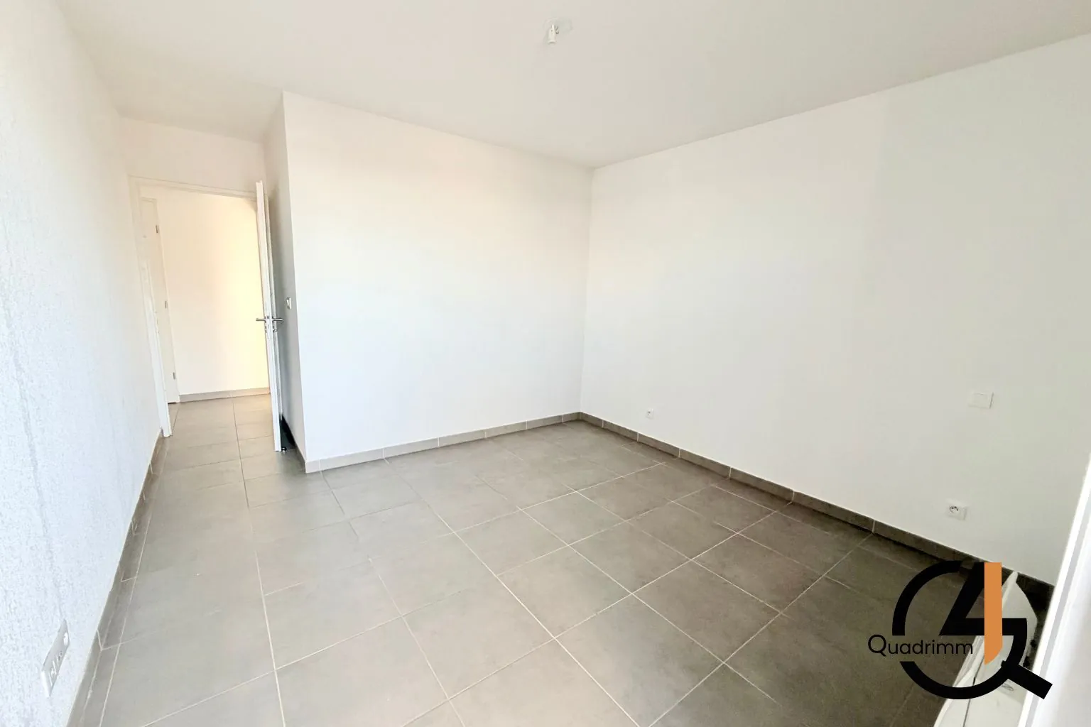 Appartement T3 avec terrasse et parking à Juvignac - Résidence récente 