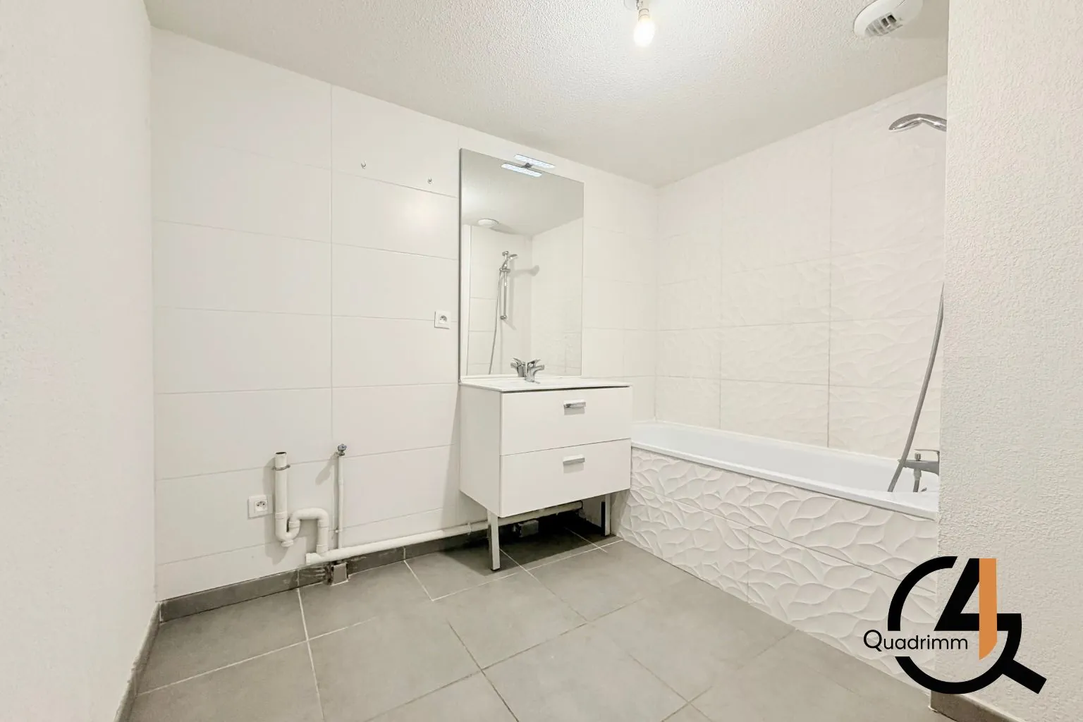 Appartement T3 avec terrasse et parking à Juvignac - Résidence récente 