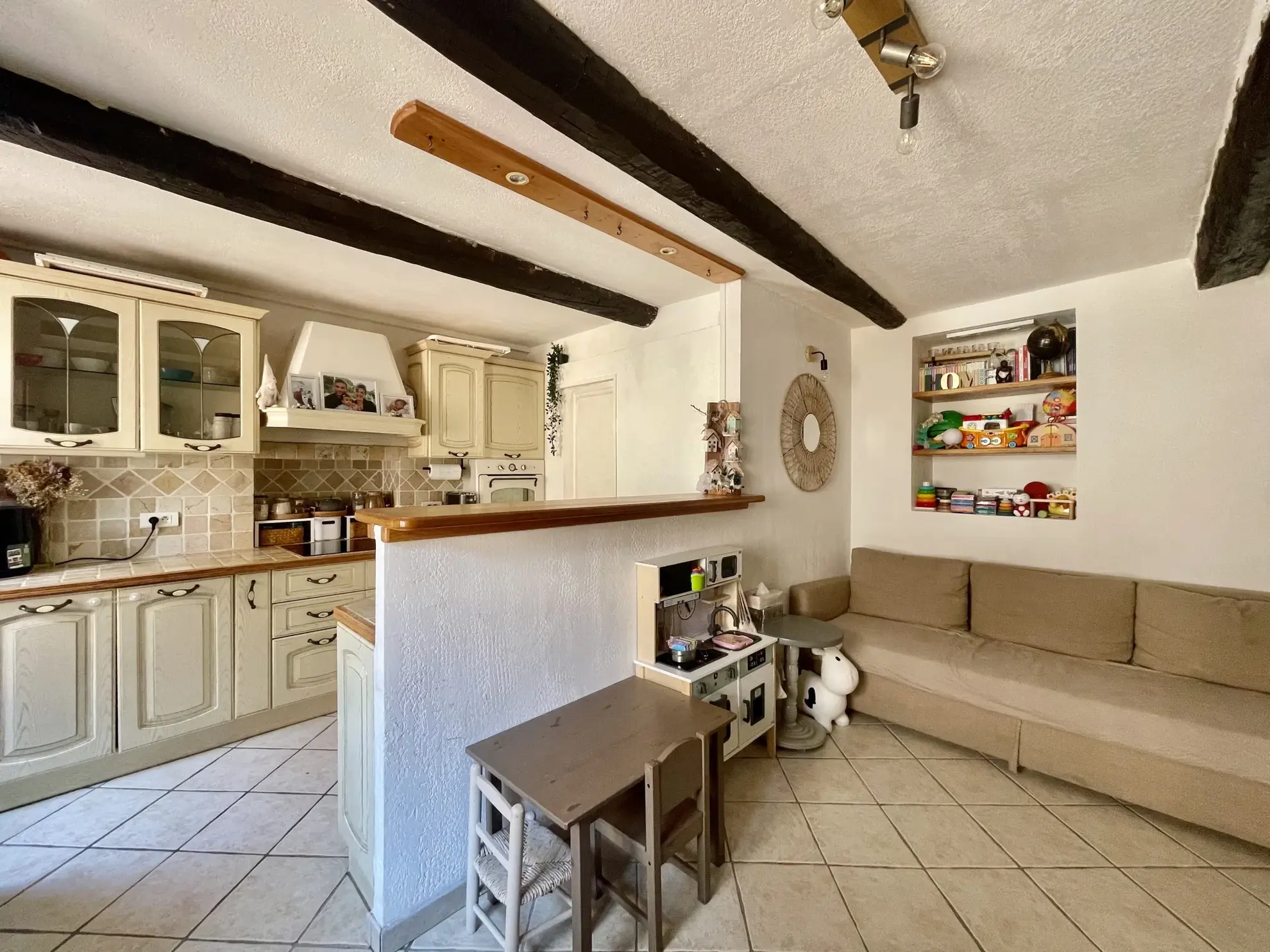 Maison de village avec garage et studio indépendant à Les Arcs