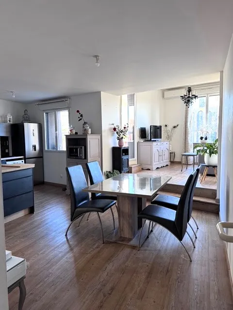 Appartement T3 avec terrasse et vue sur l'Hérault à Agde 