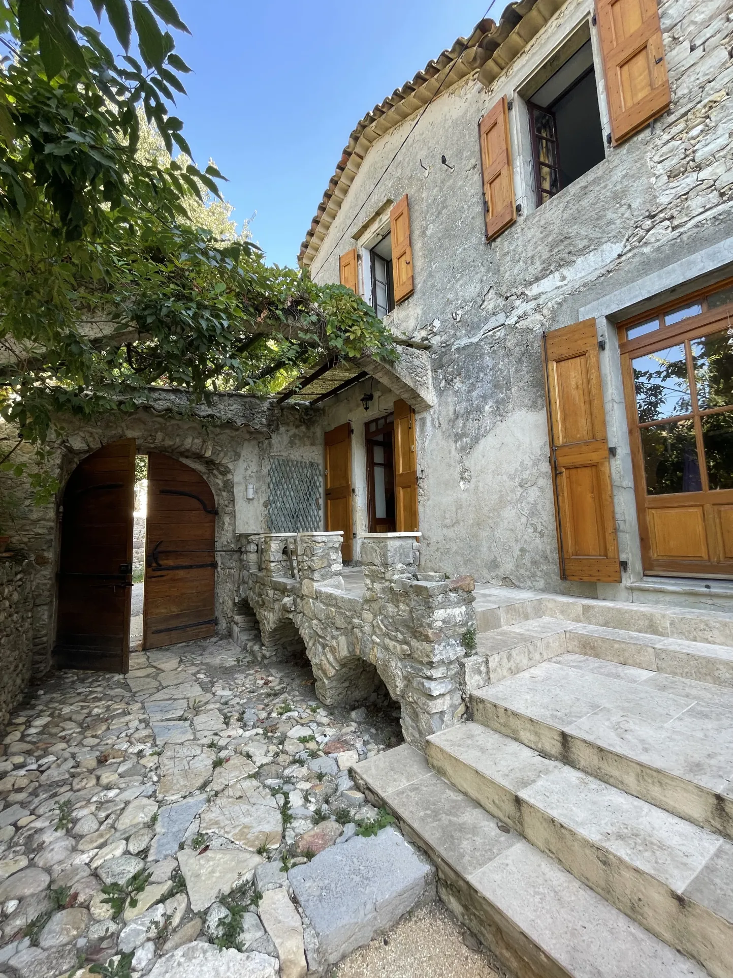 Maison en pierres avec piscine, jardin et espace indépendant à Tornac près d'Anduze 