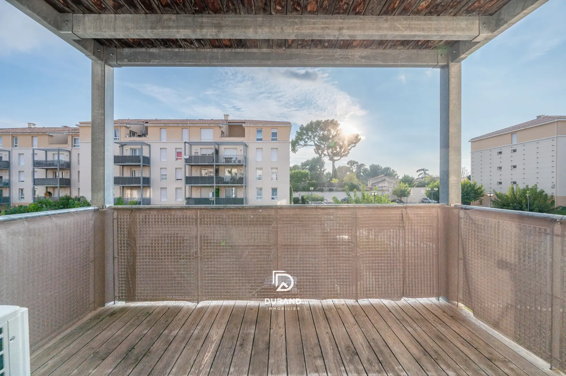Bel appartement T3 avec terrasse et parking aux Trois Lucs, Marseille