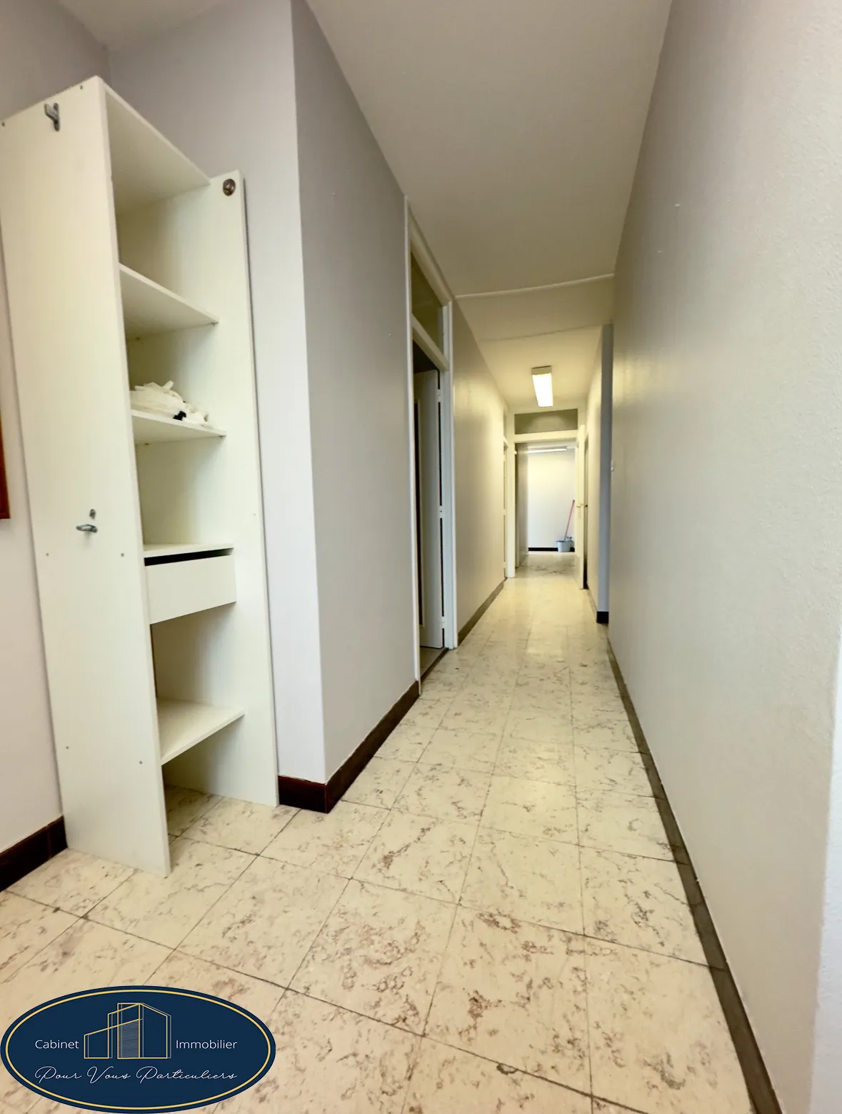 Immeuble avec commerce et appartement à Haulchin – surface de 310 m² 