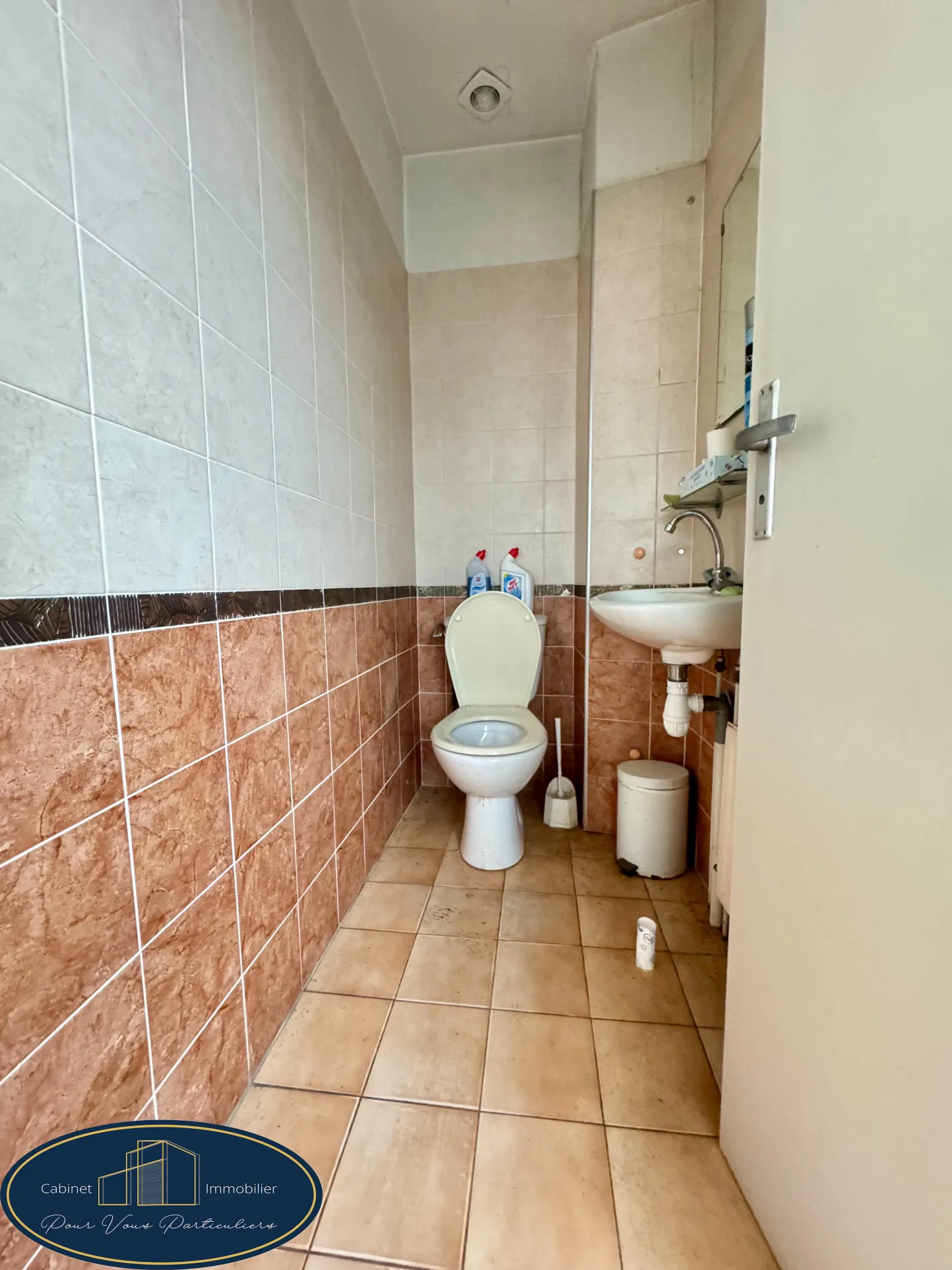 Immeuble avec commerce et appartement à Haulchin – surface de 310 m² 