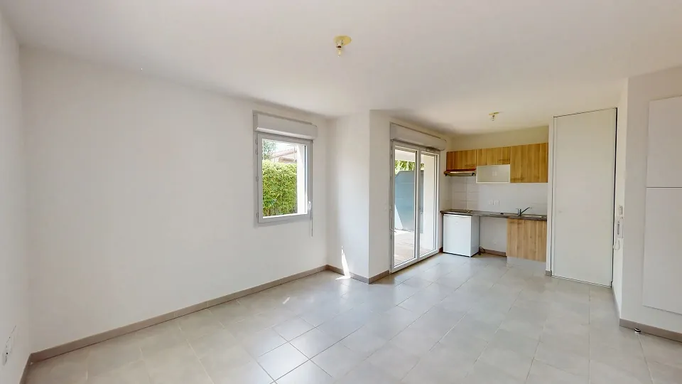 Appartement T2 lumineux avec terrasse et jardin privé à Aucamville 