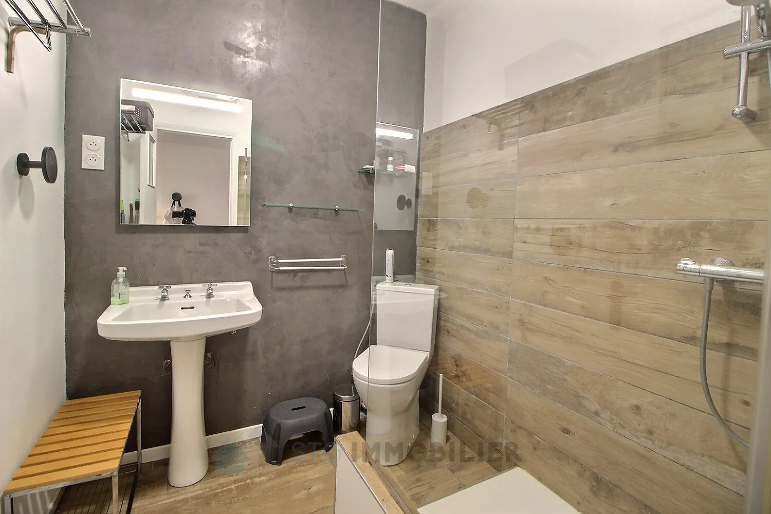 Appartement 2 pièces à Ajaccio avec parking et proximité du centre 