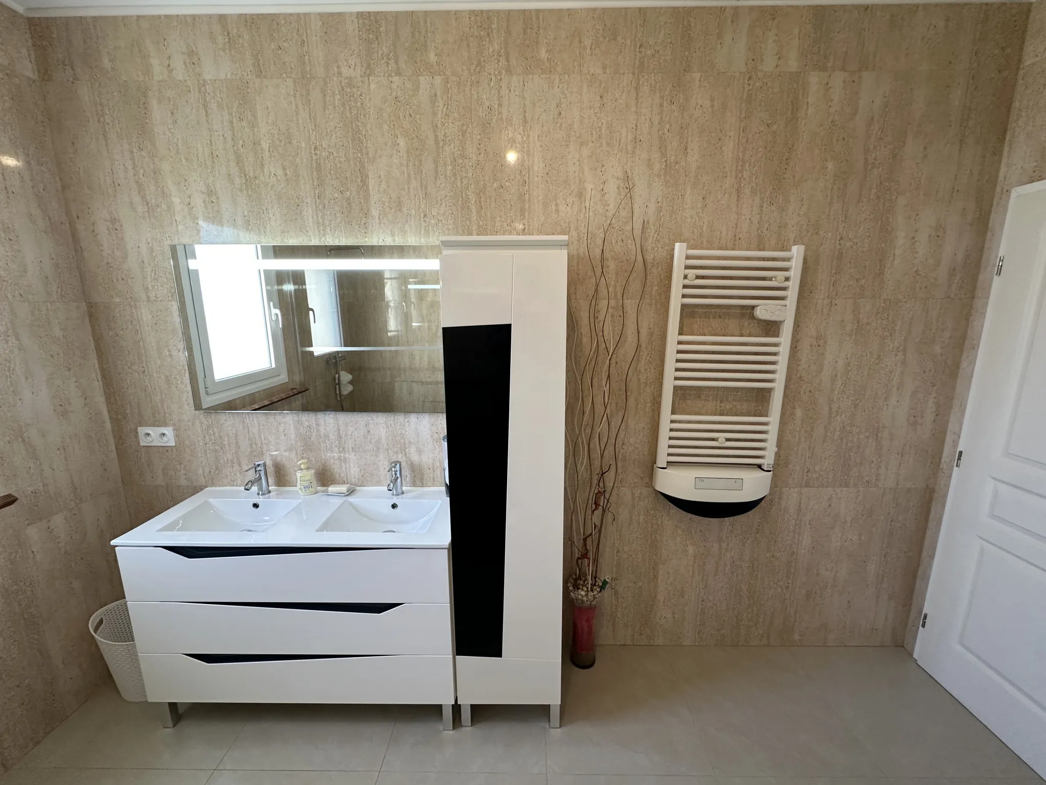 Vente maison contemporaine 155 m² avec piscine, garage à Tonneins 