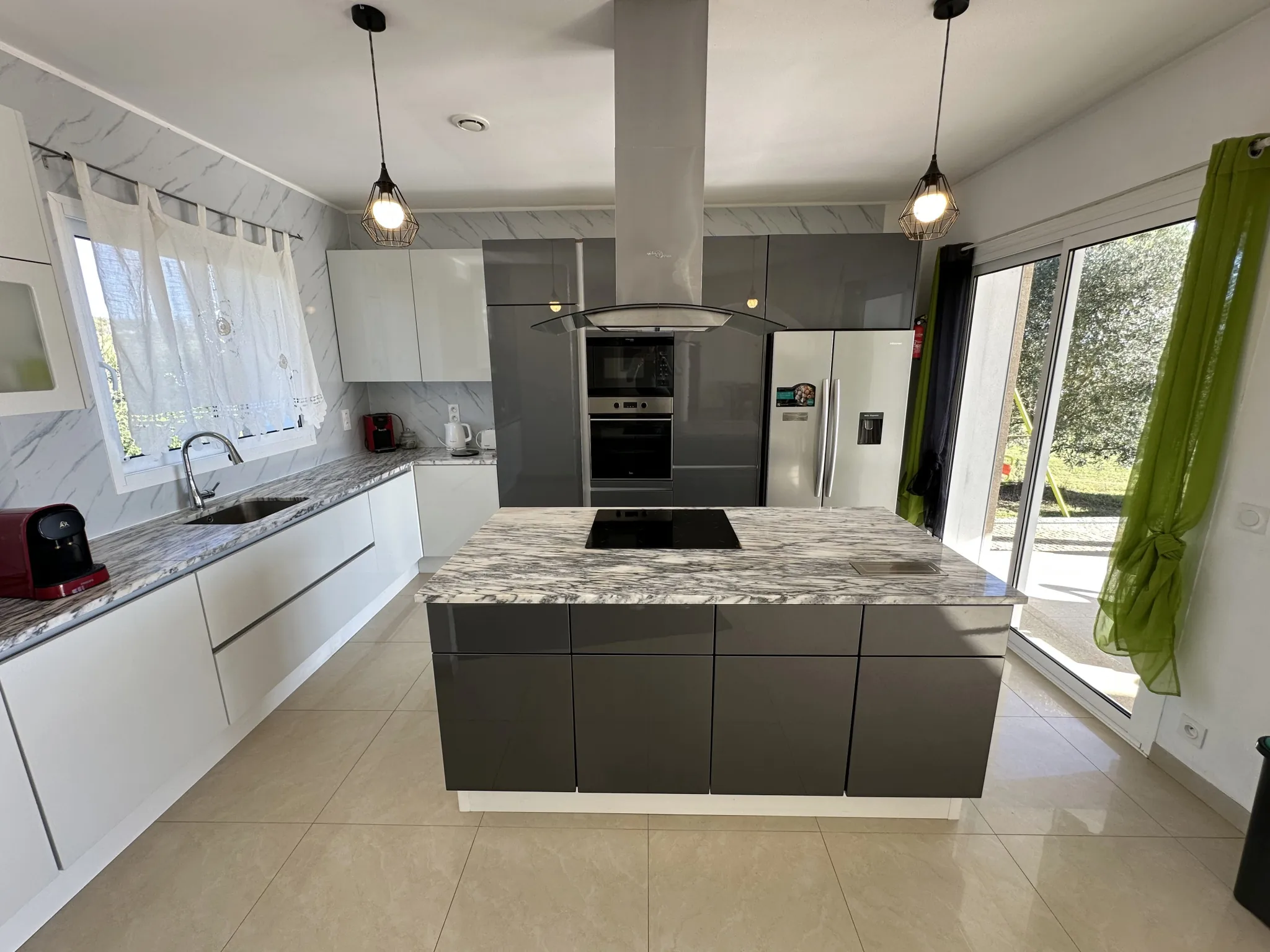 Vente maison contemporaine 155 m² avec piscine, garage à Tonneins 