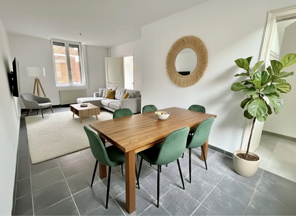 Maison 2 chambres à Saint-Quentin, quartier Saint-Jean avec terrasse et cave 