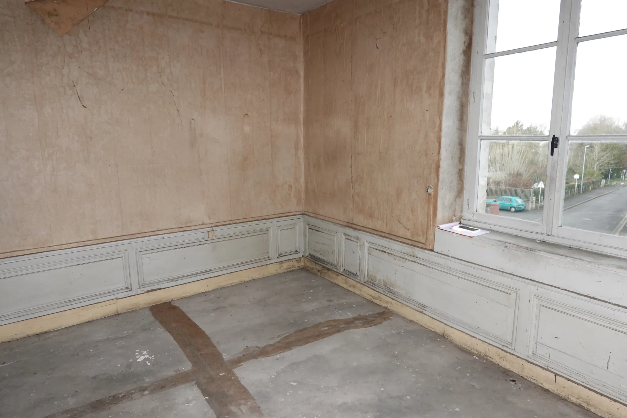 Maison ancienne du XVIIe siècle à rénover à Vendôme, 200 m², grand terrain 