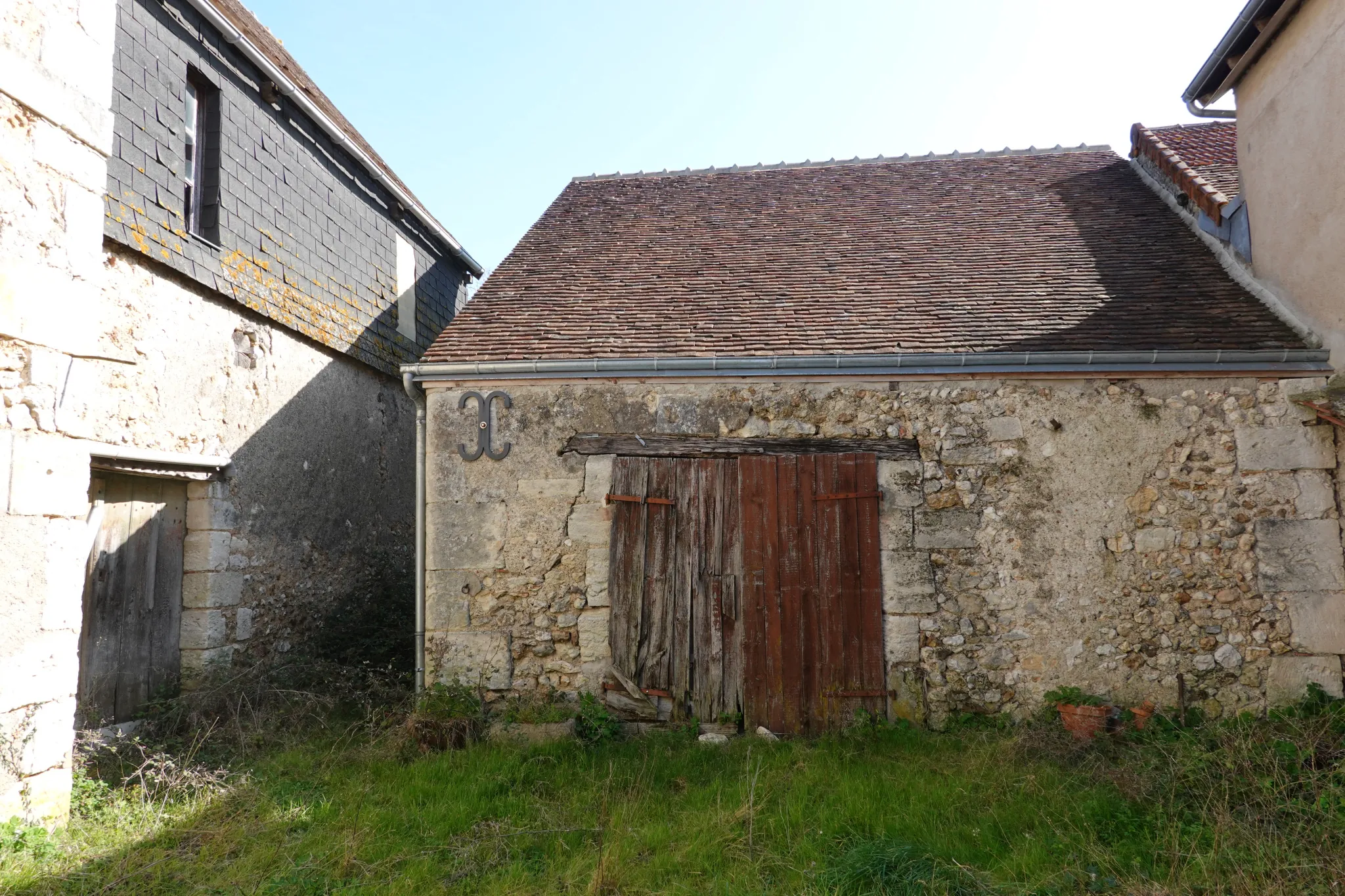 Maison ancienne du XVIIe siècle à rénover à Vendôme, 200 m², grand terrain 