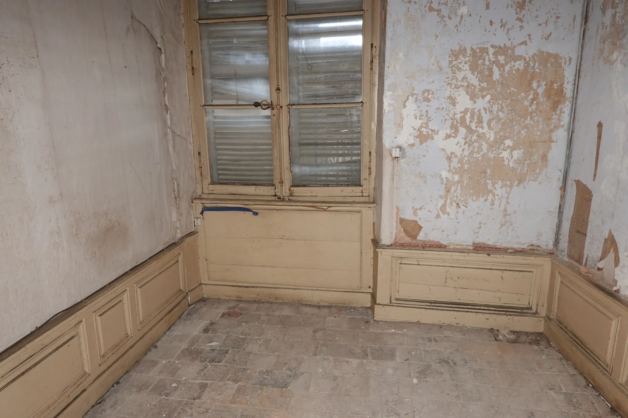 Maison ancienne du XVIIe siècle à rénover à Vendôme, 200 m², grand terrain 