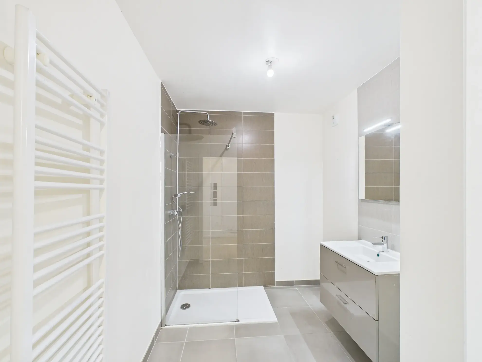 Bel appartement 3 pièces avec terrasse à Saint-Louis - Centre-ville 