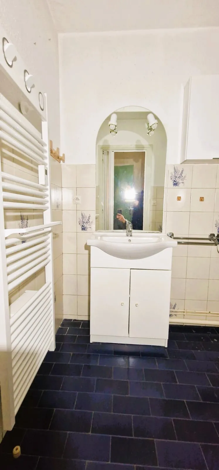 Appartement T1 avec loggia et cave à Amélie-les-Bains – Idéal investissement ou résidence principale 