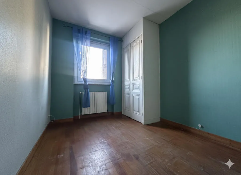 Charmante maison de ville à Saint-Étienne avec grand potentiel et rénovation complète 