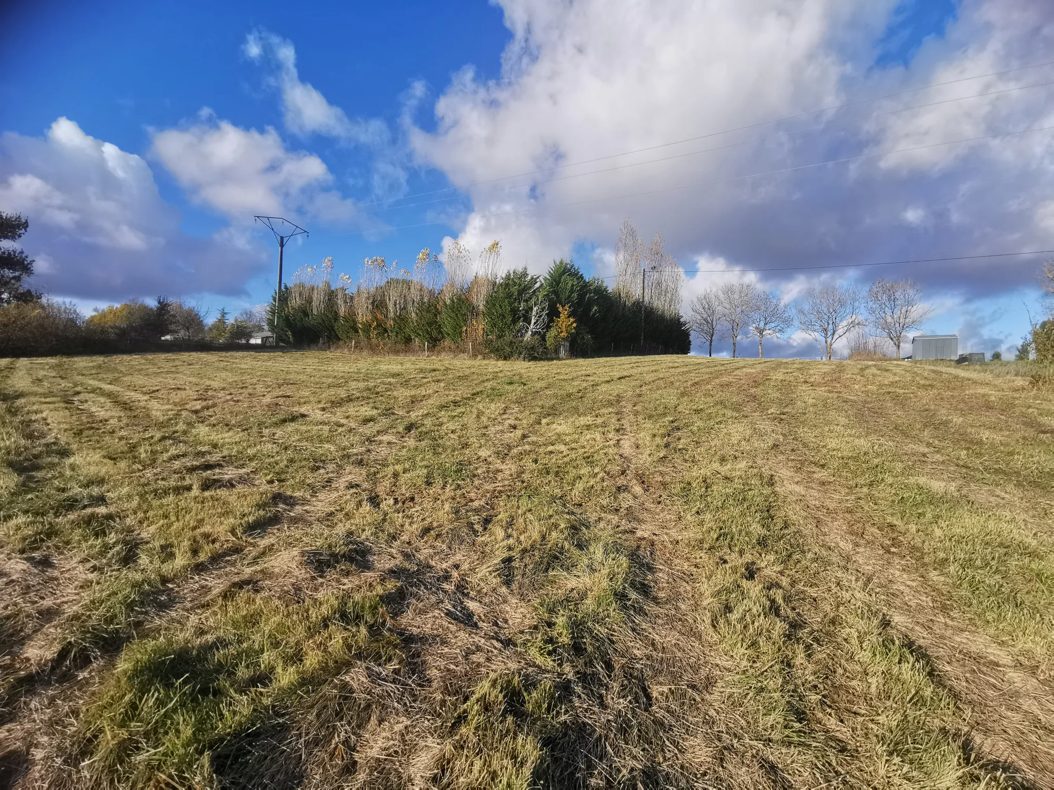 Terrain constructible de 2072 m² à Astaffort – Vue dégagée, CU actualisé 