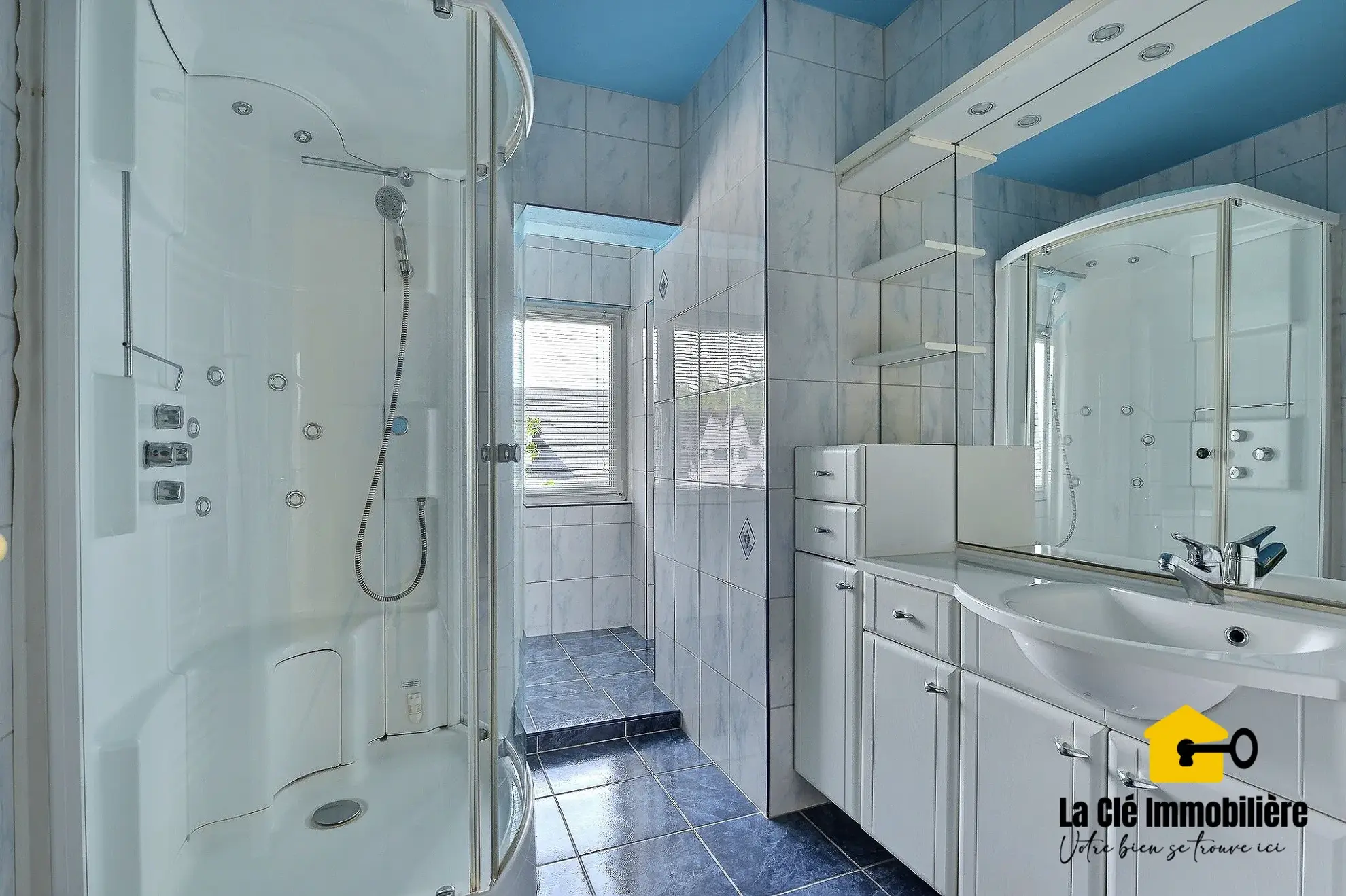 Appartement F4 à Kembs avec terrasse, double garage et vue dégagée 