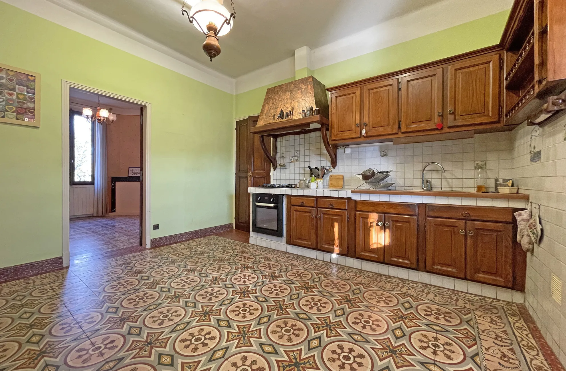 Maison avec deux appartements à Alès dans le quartier de la Prairie 