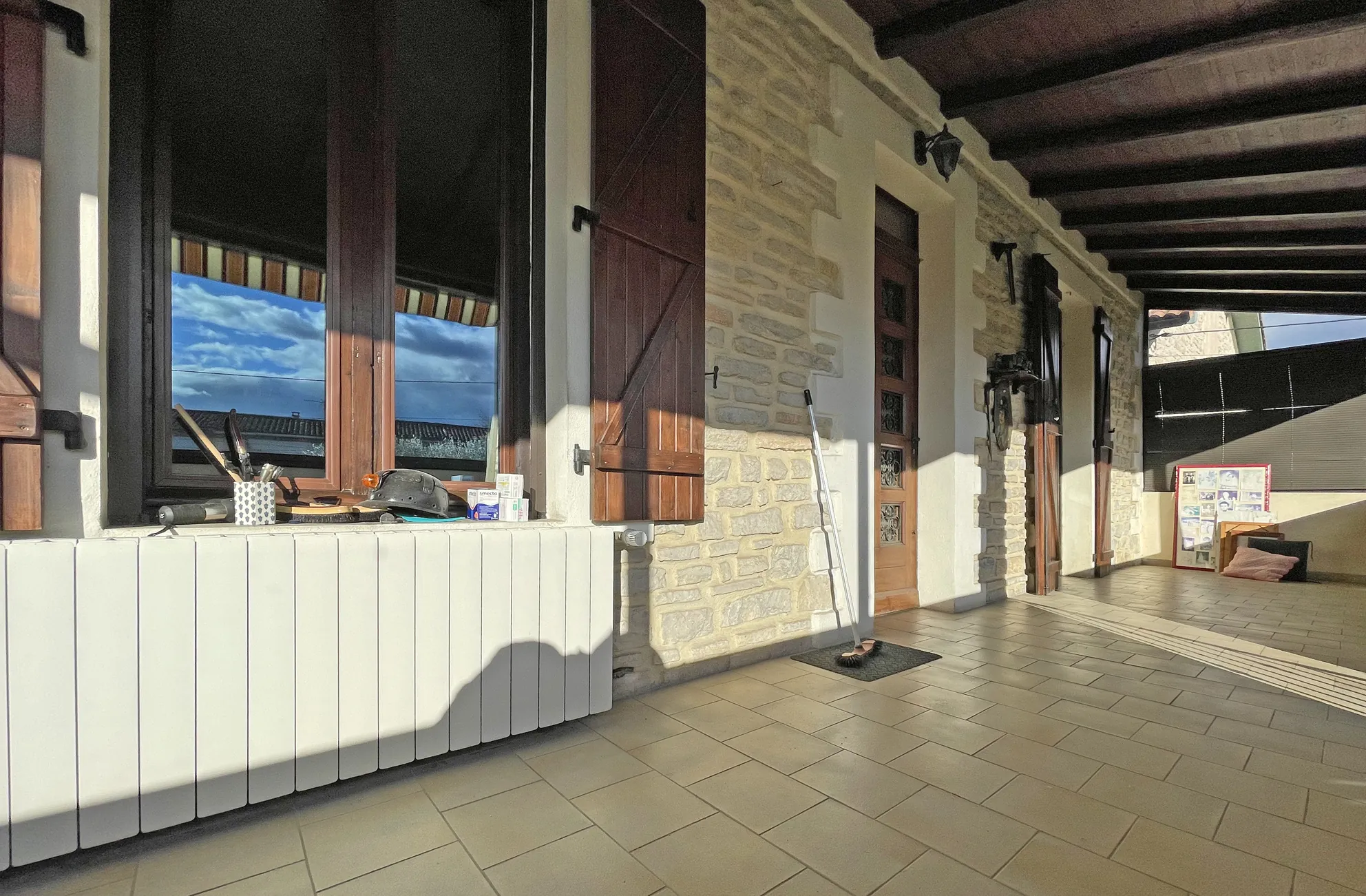 Maison avec deux appartements à Alès dans le quartier de la Prairie 