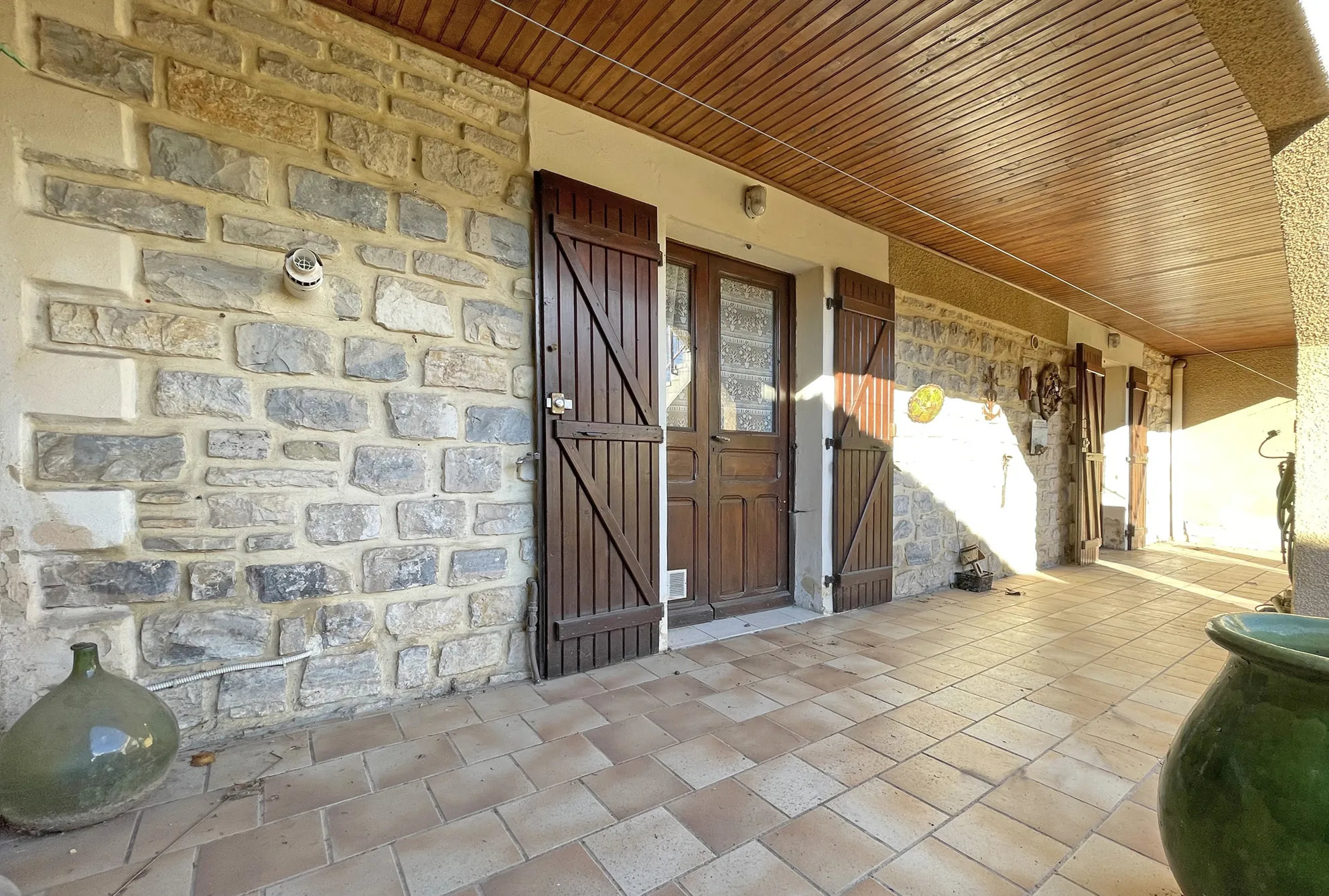 Maison avec deux appartements à Alès dans le quartier de la Prairie