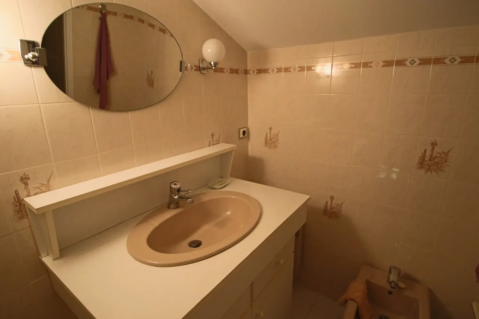 Bell maison d'architecte avec vue sur Puy l'Évêque dans le Lot 