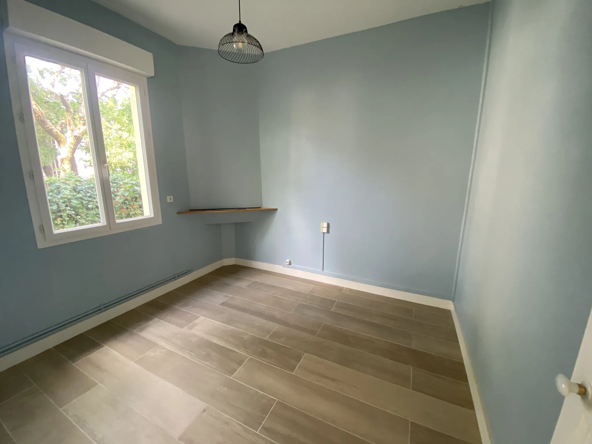 Maison en pierres rénovée de 60 m² avec jardin à La Réole 