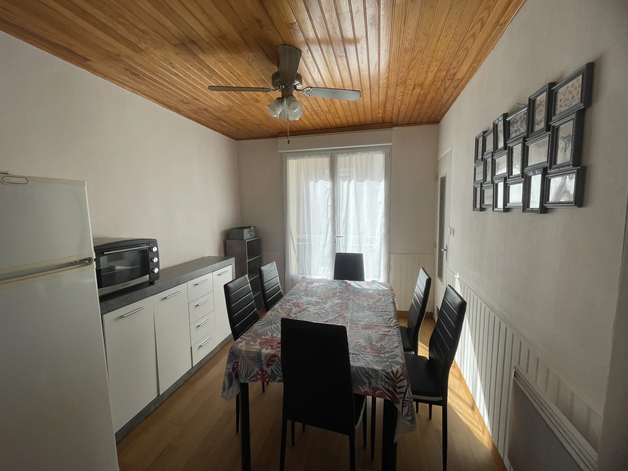Appartement duplex 5 pièces avec locaux commerciaux à Saint Rome de Tarn