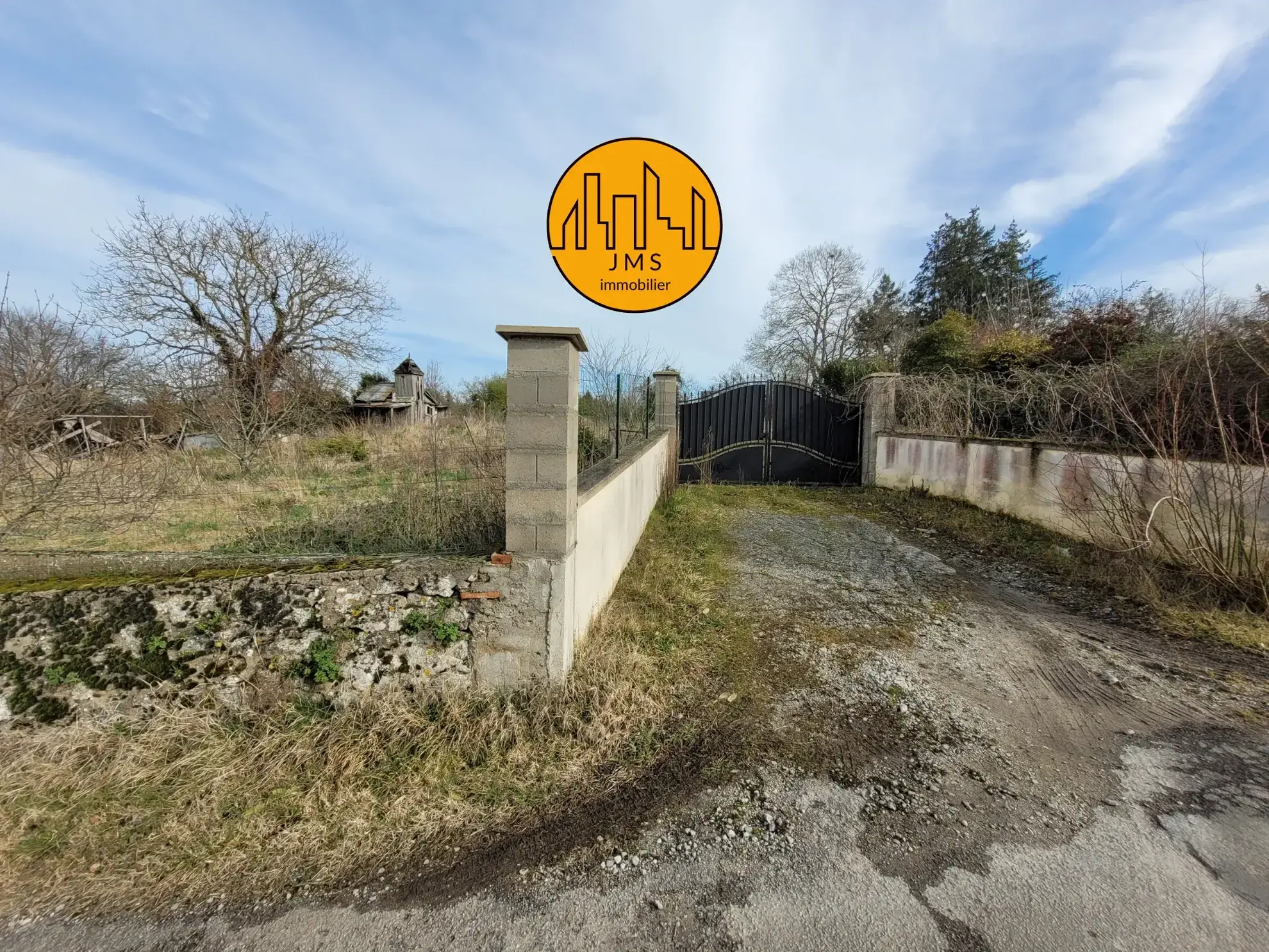 Grande maison familiale de 210 m² à Chatillon avec garage et terrain 