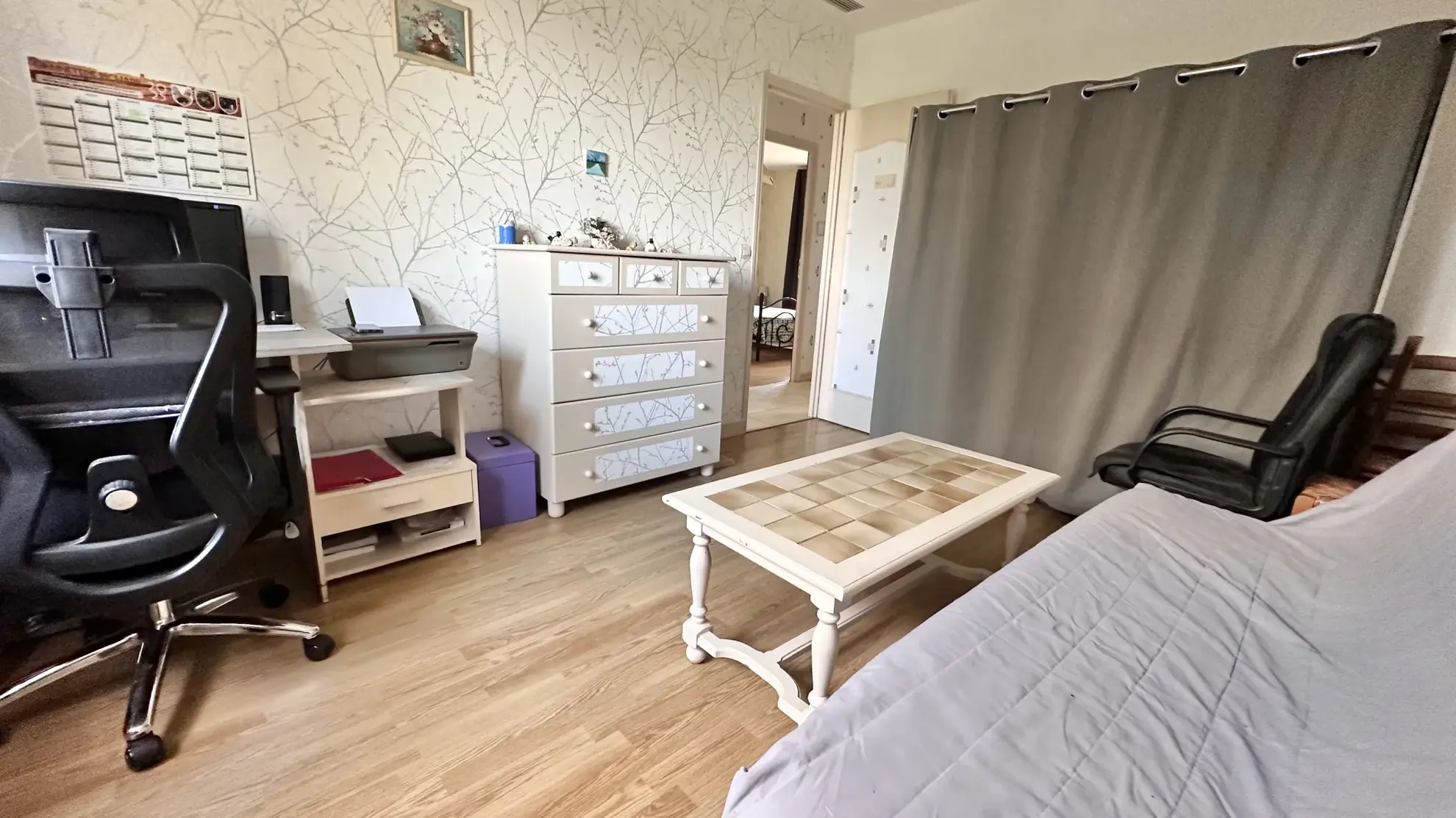 Maison contemporaine de plain-pied avec piscine à Aubeterre sur Dronne 