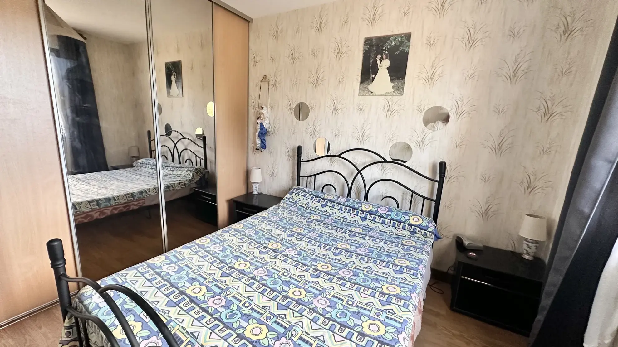 Maison contemporaine de plain-pied avec piscine à Aubeterre sur Dronne 