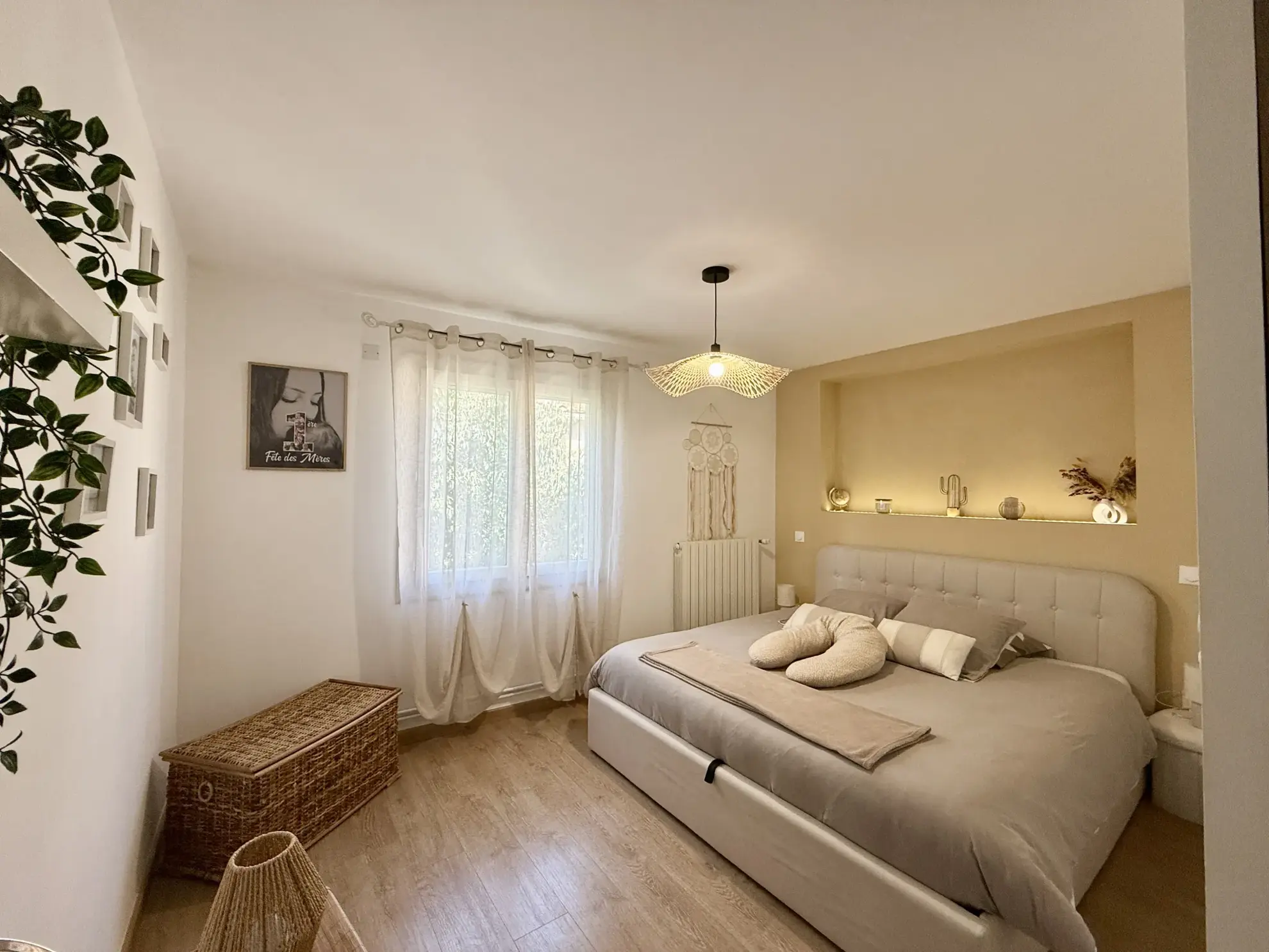 Appartement T3 rénové avec terrasse de 16m² à Vauvert 