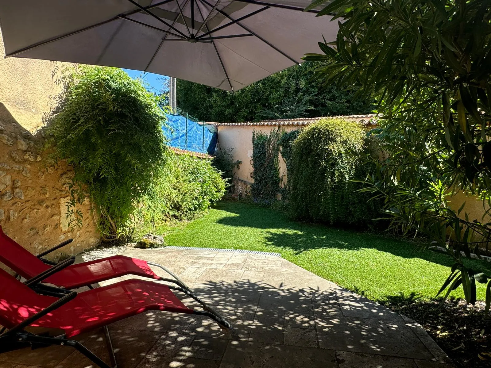 Belle maison de 181 m² avec piscine et dépendance à Riberac