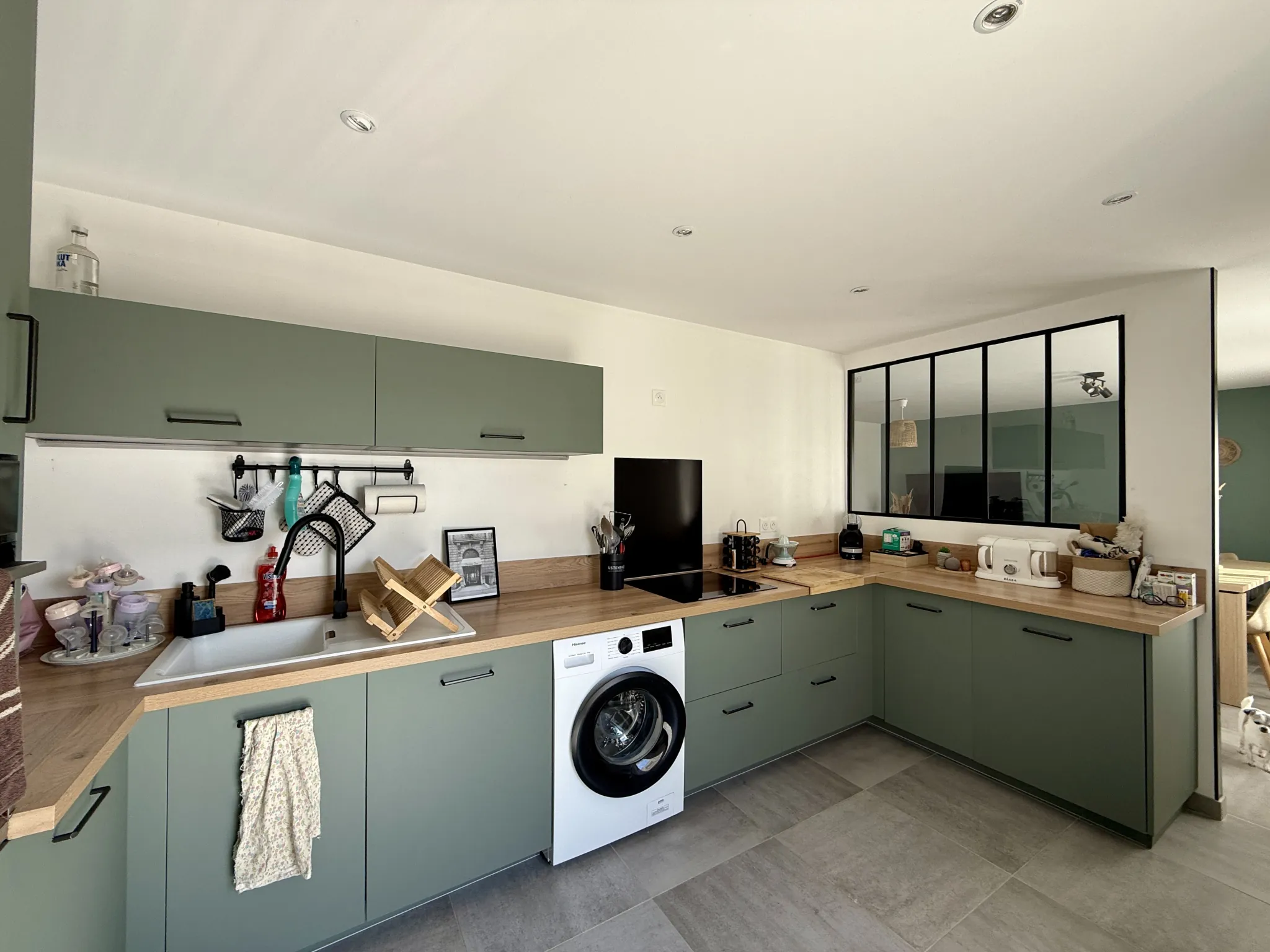 Appartement T3 rénové avec terrasse de 16m² à Vauvert 