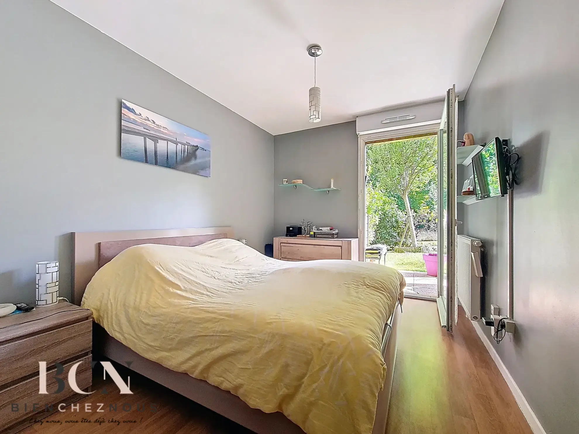 Bel appartement en rez-de-jardin à Maffliers avec parking et proximité des axes routiers 