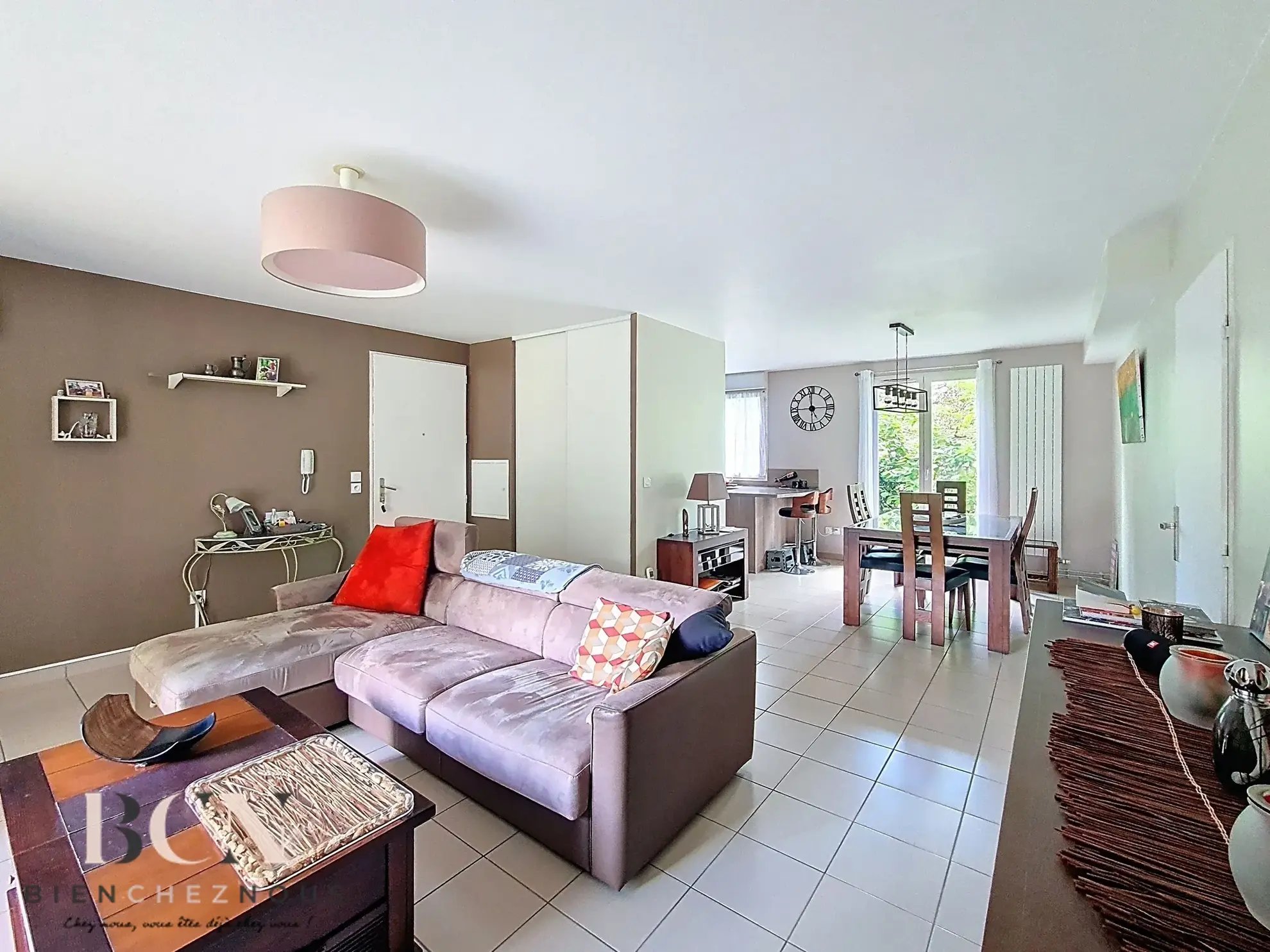 Bel appartement en rez-de-jardin à Maffliers avec parking et proximité des axes routiers